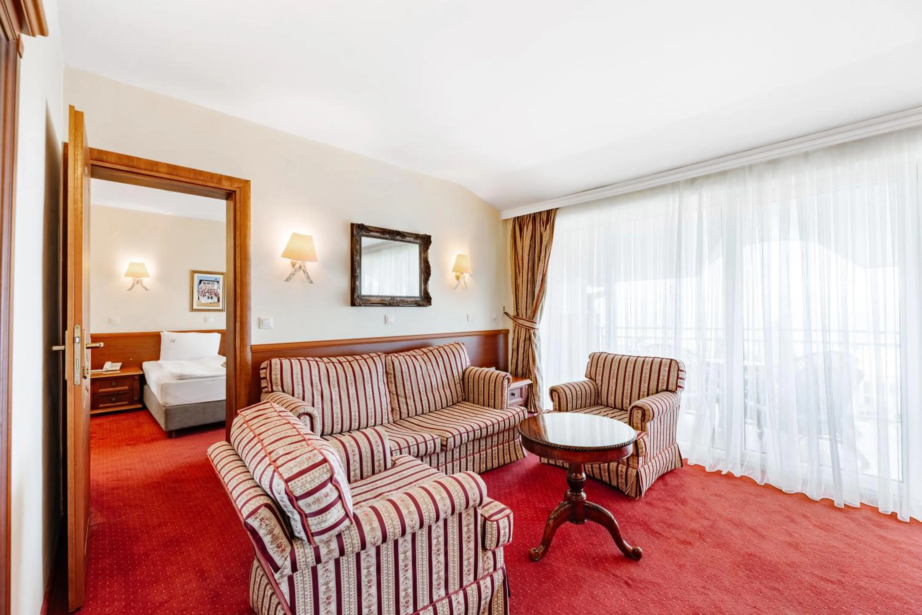 Property building, Bed in Hotel Belvedere