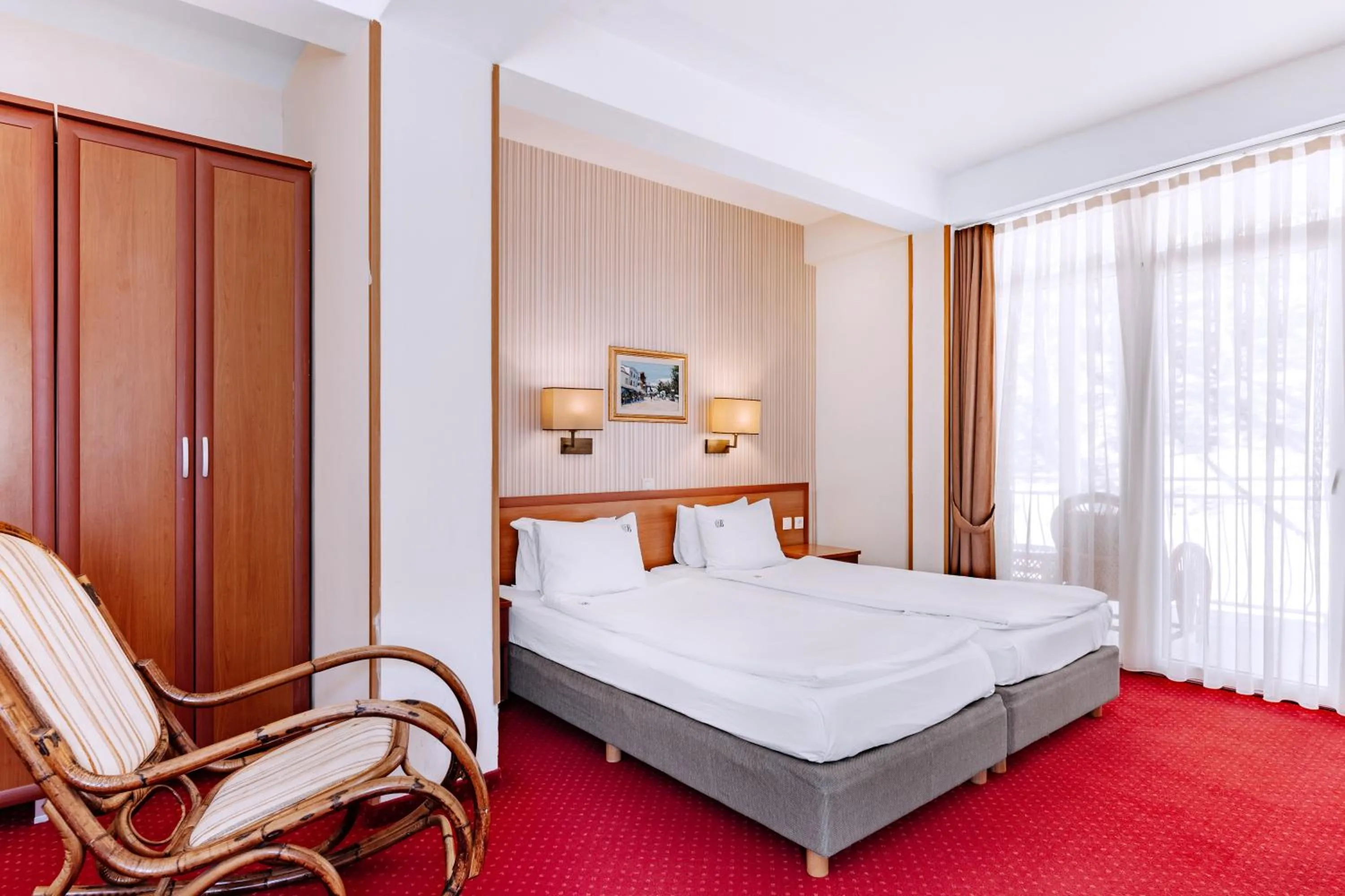 Property building, Bed in Hotel Belvedere