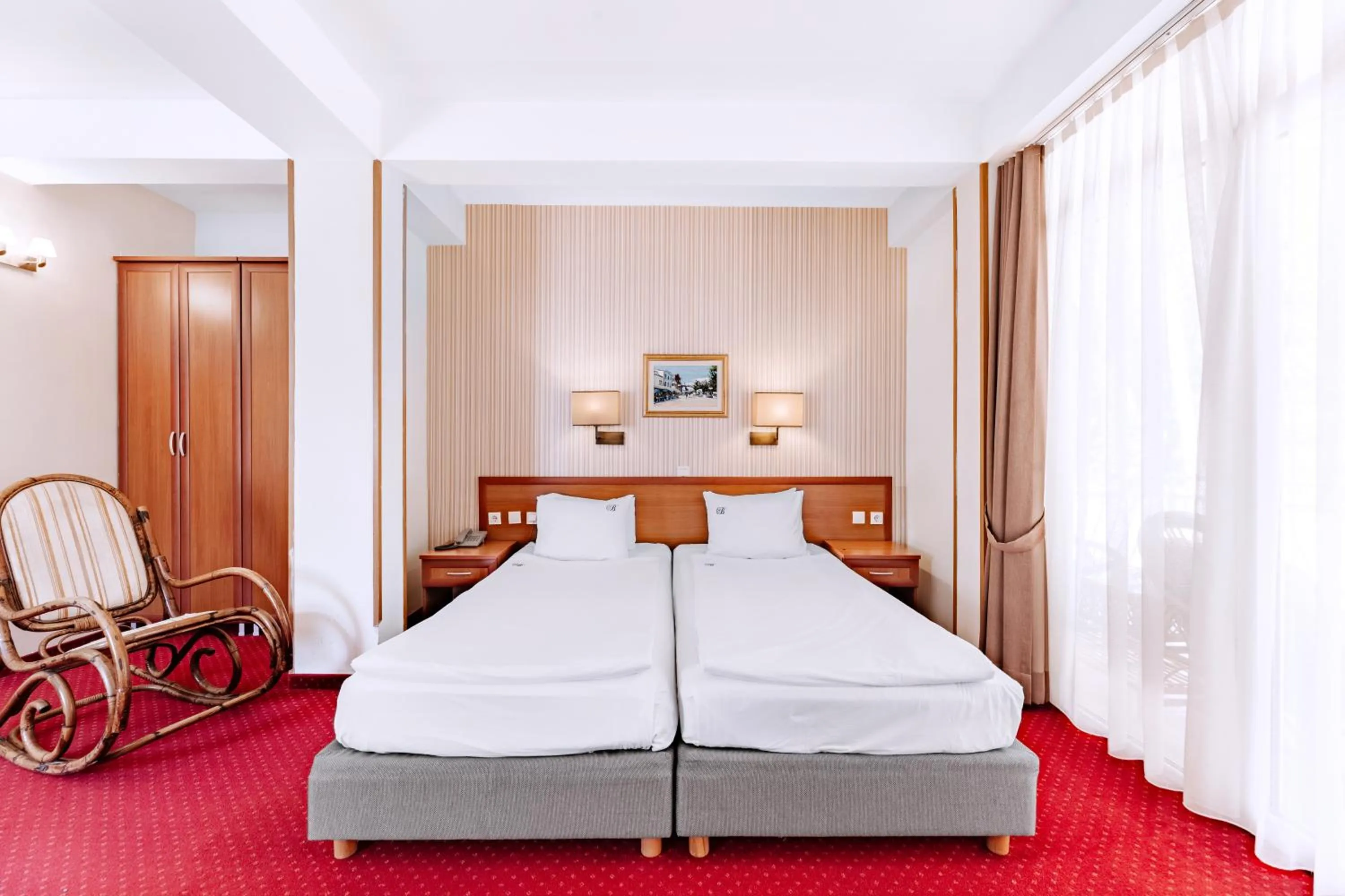 Property building, Bed in Hotel Belvedere