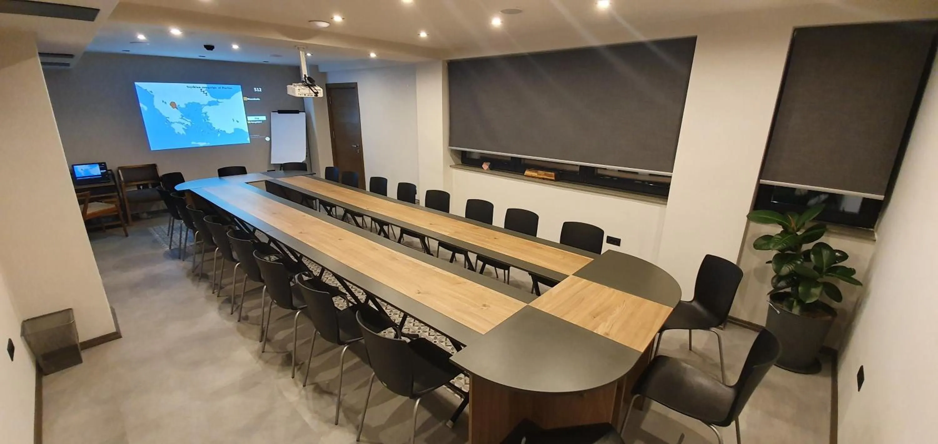 Business facilities in SU Hotel