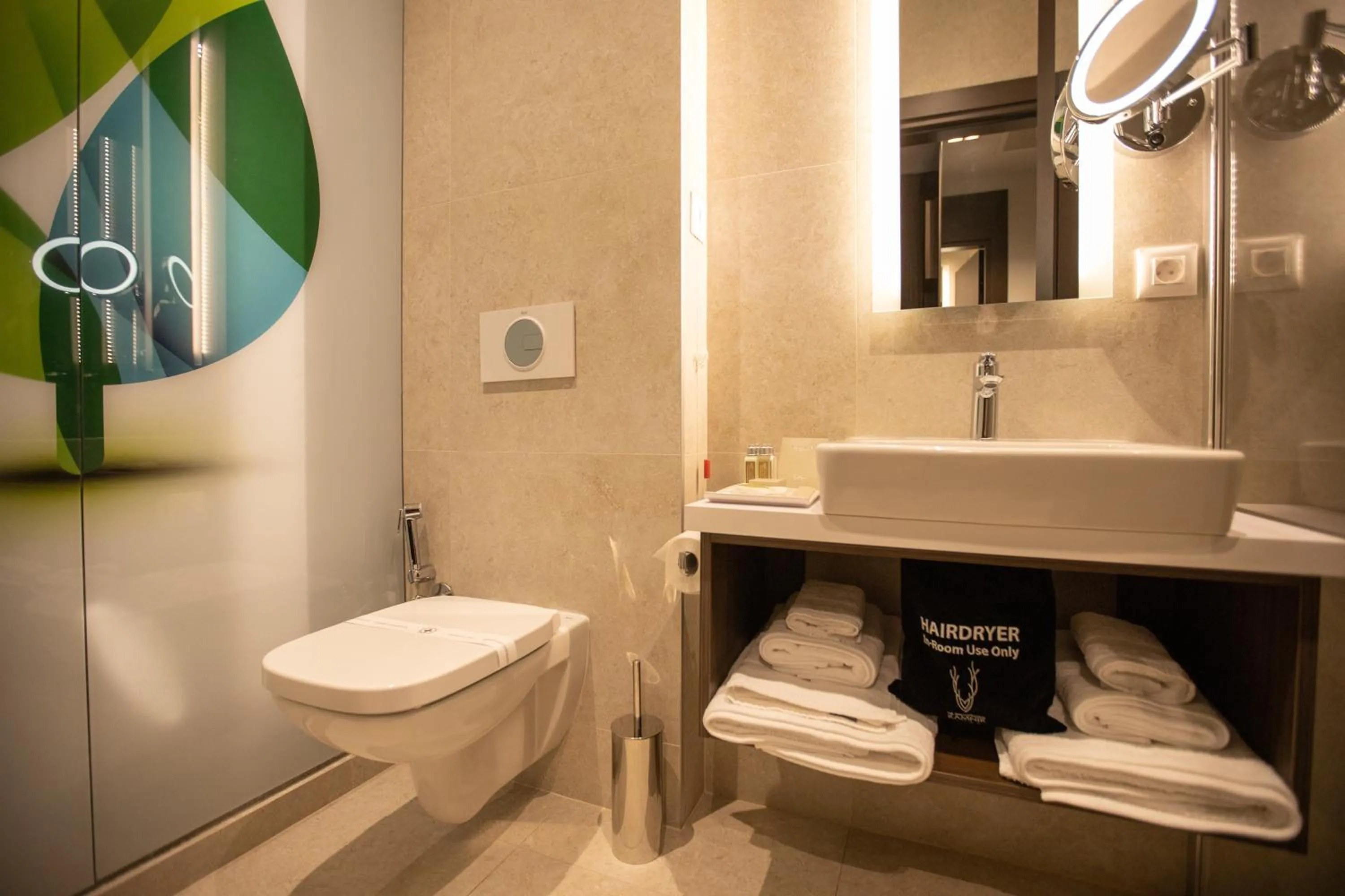 Shower in The Hunter's Lodge Kamnik