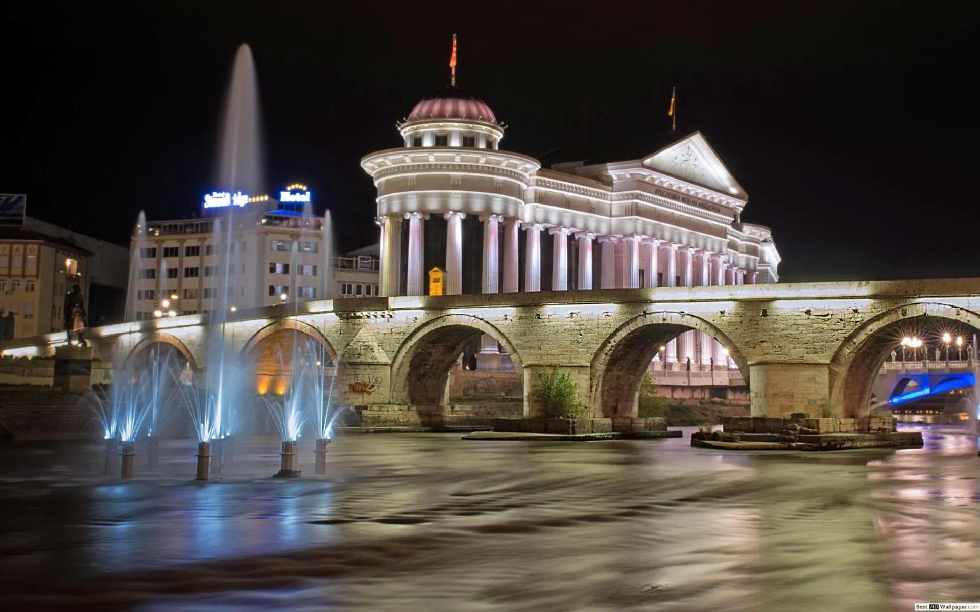 Nearby landmark in Hotel Square