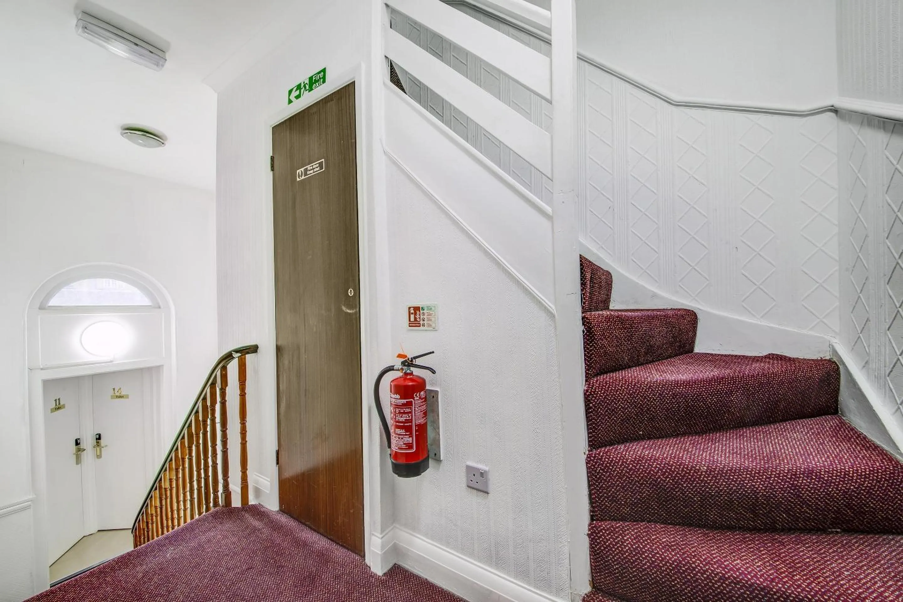 Lobby or reception in OYO 24 Sussex, London Paddington