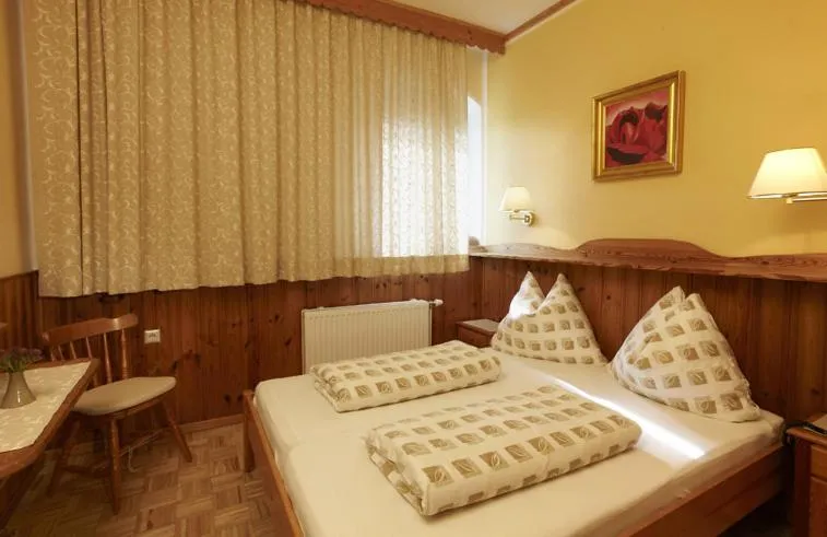 Bed in Biolandhaus Arche