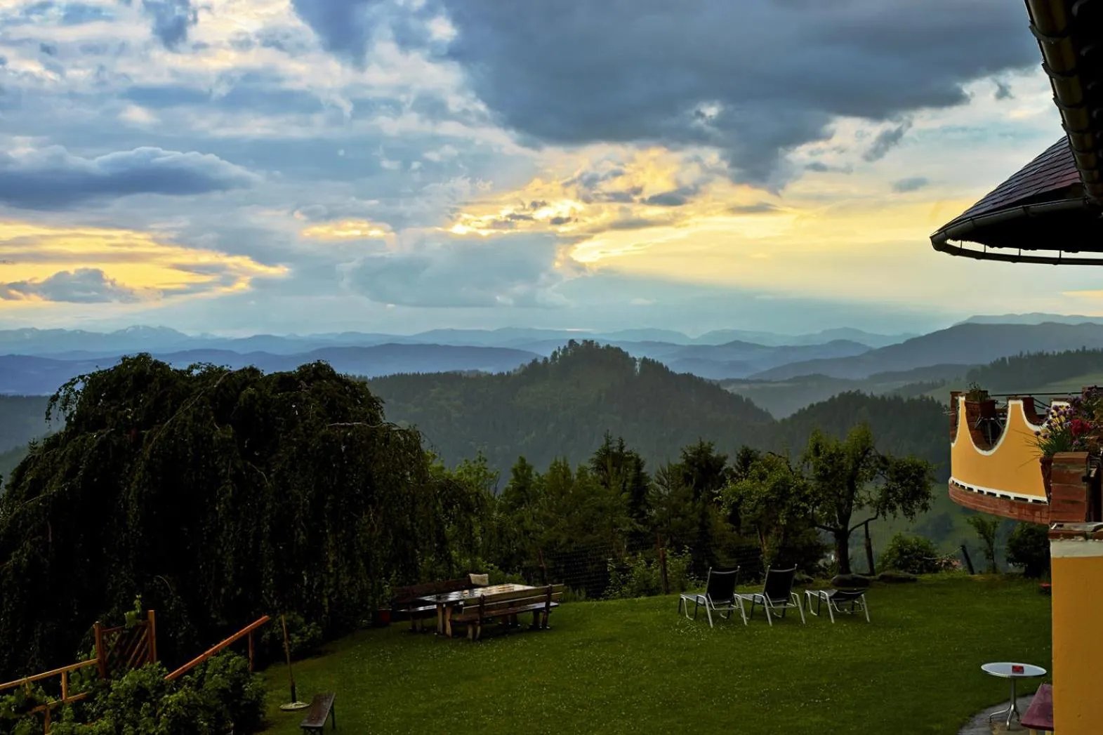 Table tennis in Biolandhaus Arche