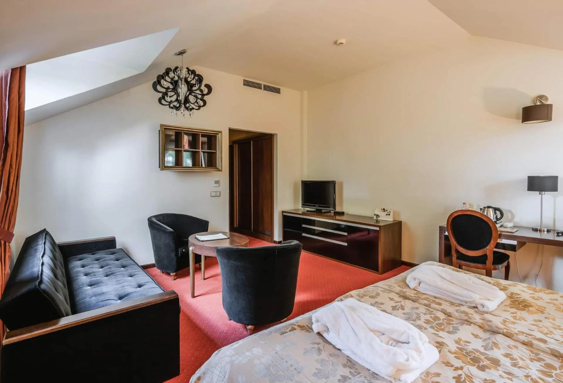 Bed in Dwór Kombornia Hotel&SPA