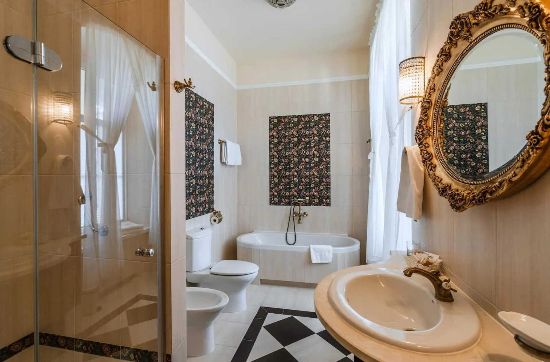 Shower in Dwór Kombornia Hotel&SPA