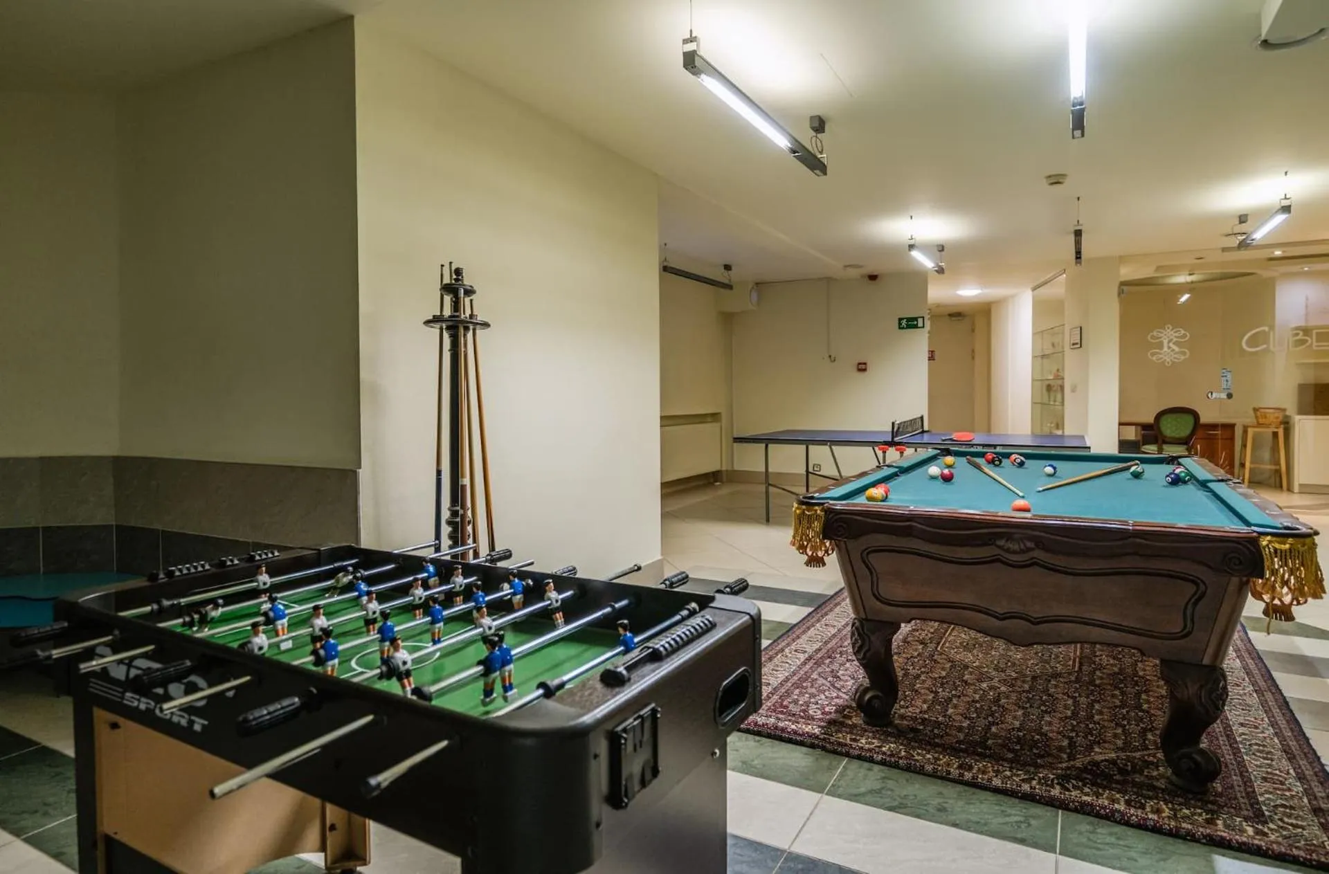 Billiard in Dwór Kombornia Hotel&SPA