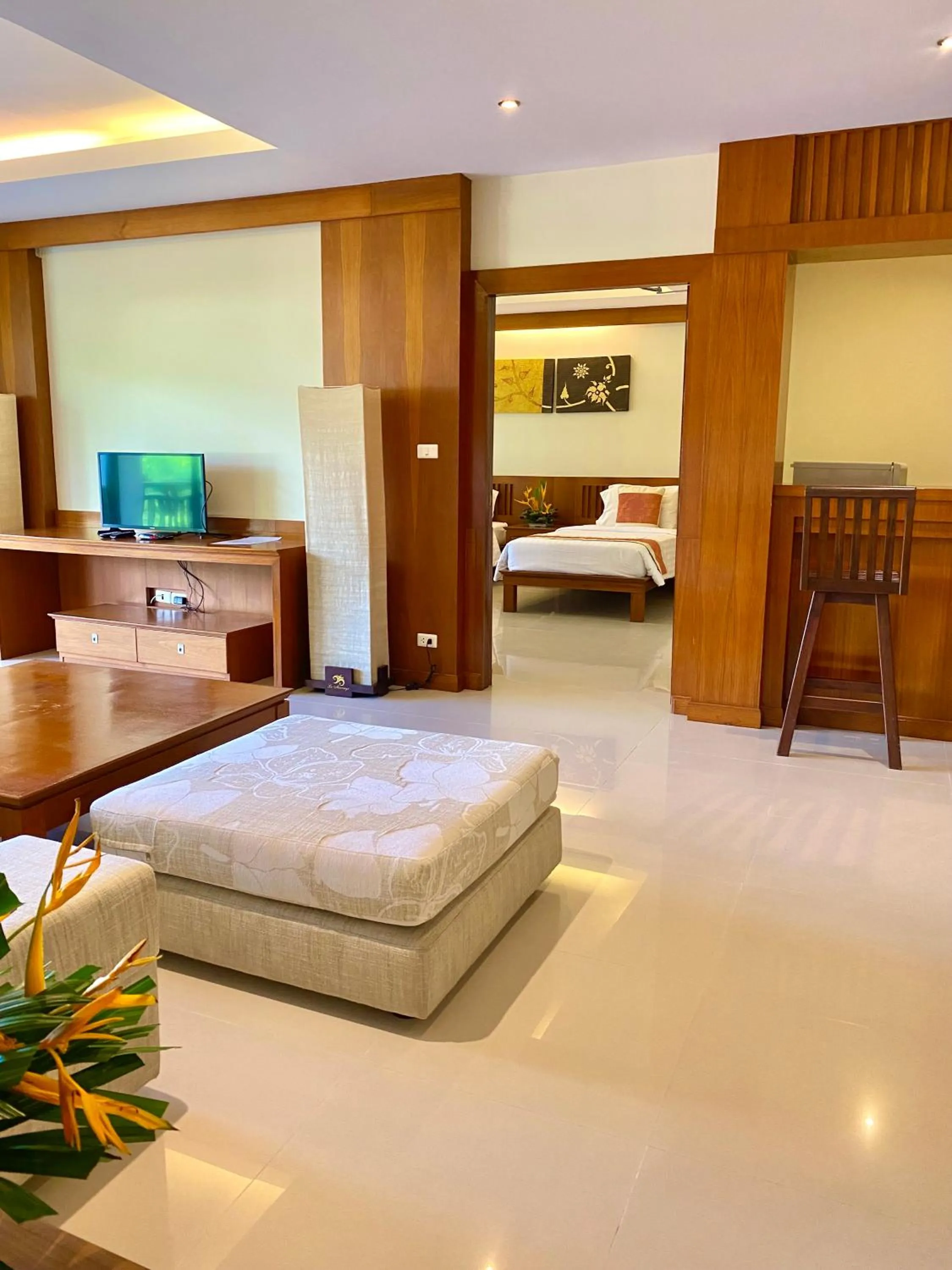 Living room, Bed in Le Murraya Boutique Serviced Residence & Resort