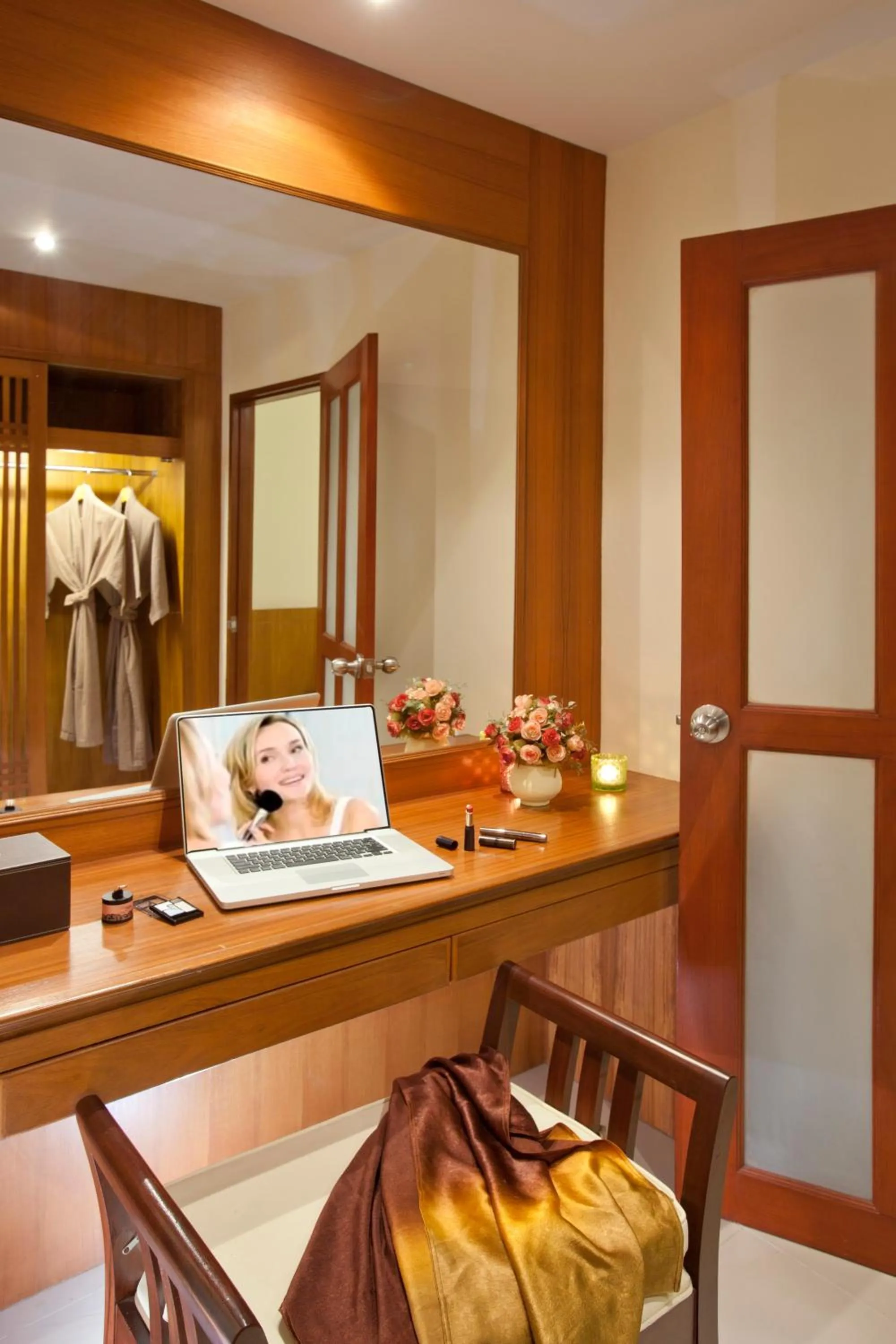 Bathroom, Bed in Le Murraya Boutique Serviced Residence & Resort