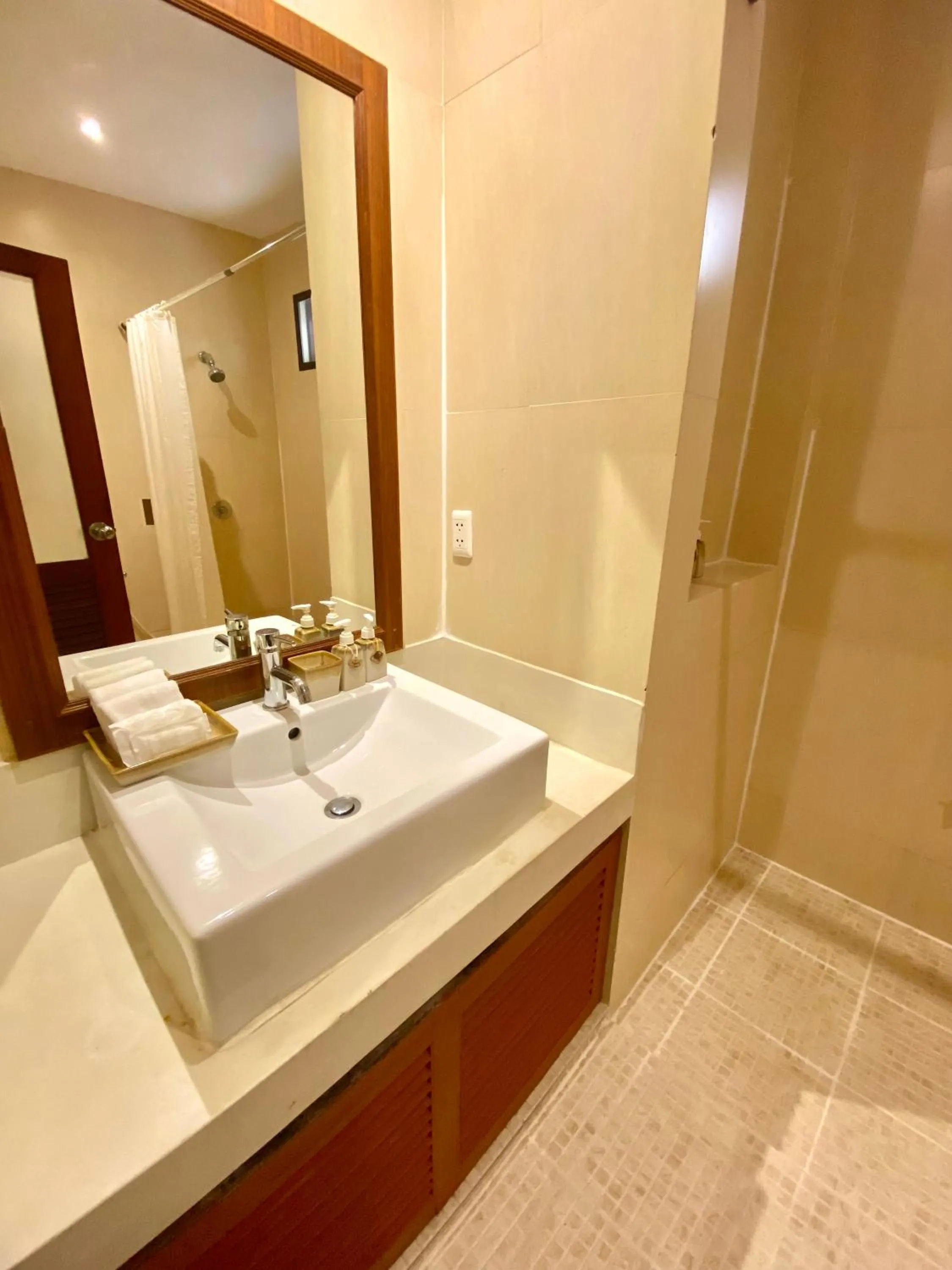 Bathroom in Le Murraya Boutique Serviced Residence & Resort
