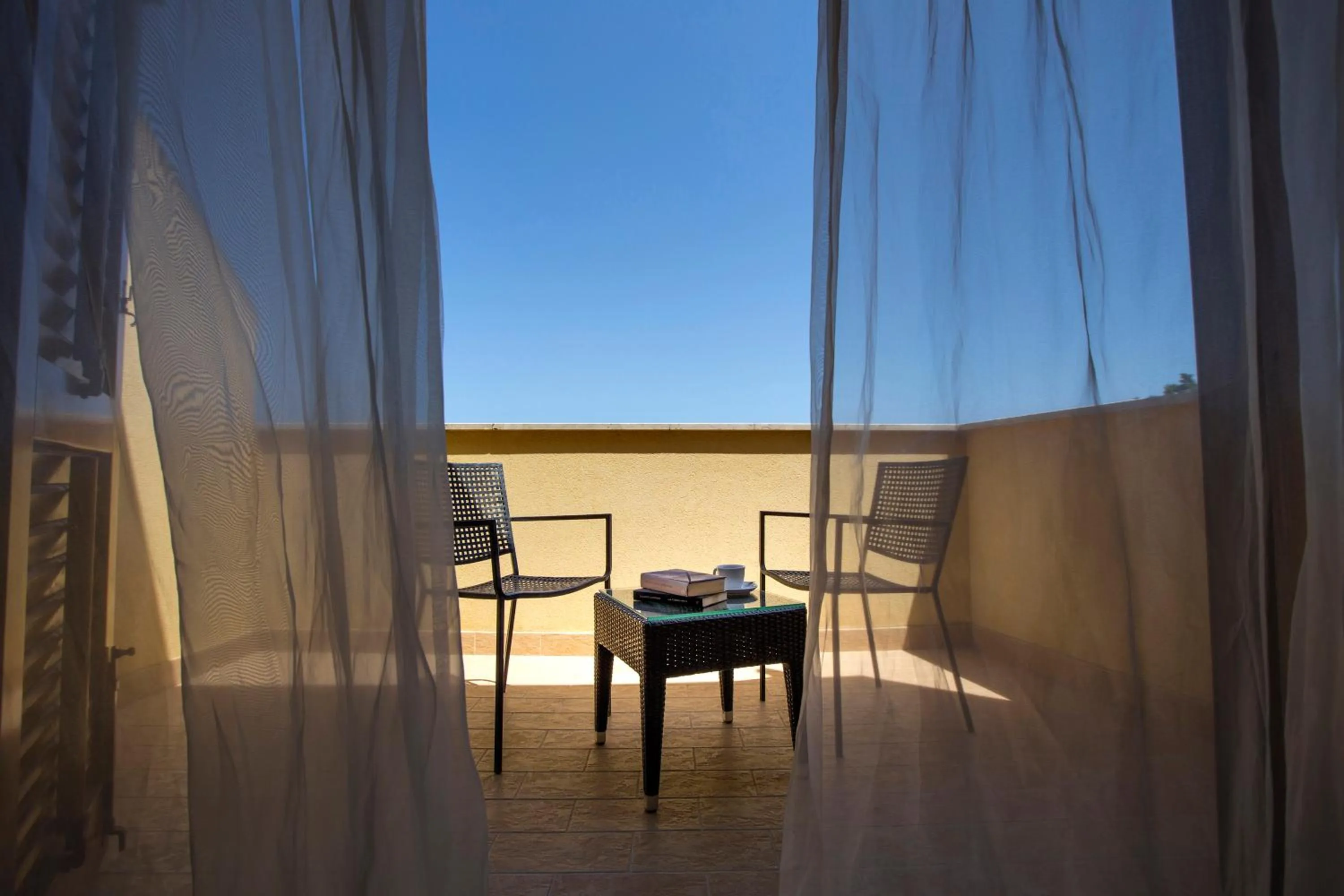 Balcony/Terrace in FAVIGNANA HOTEL Concept Holiday