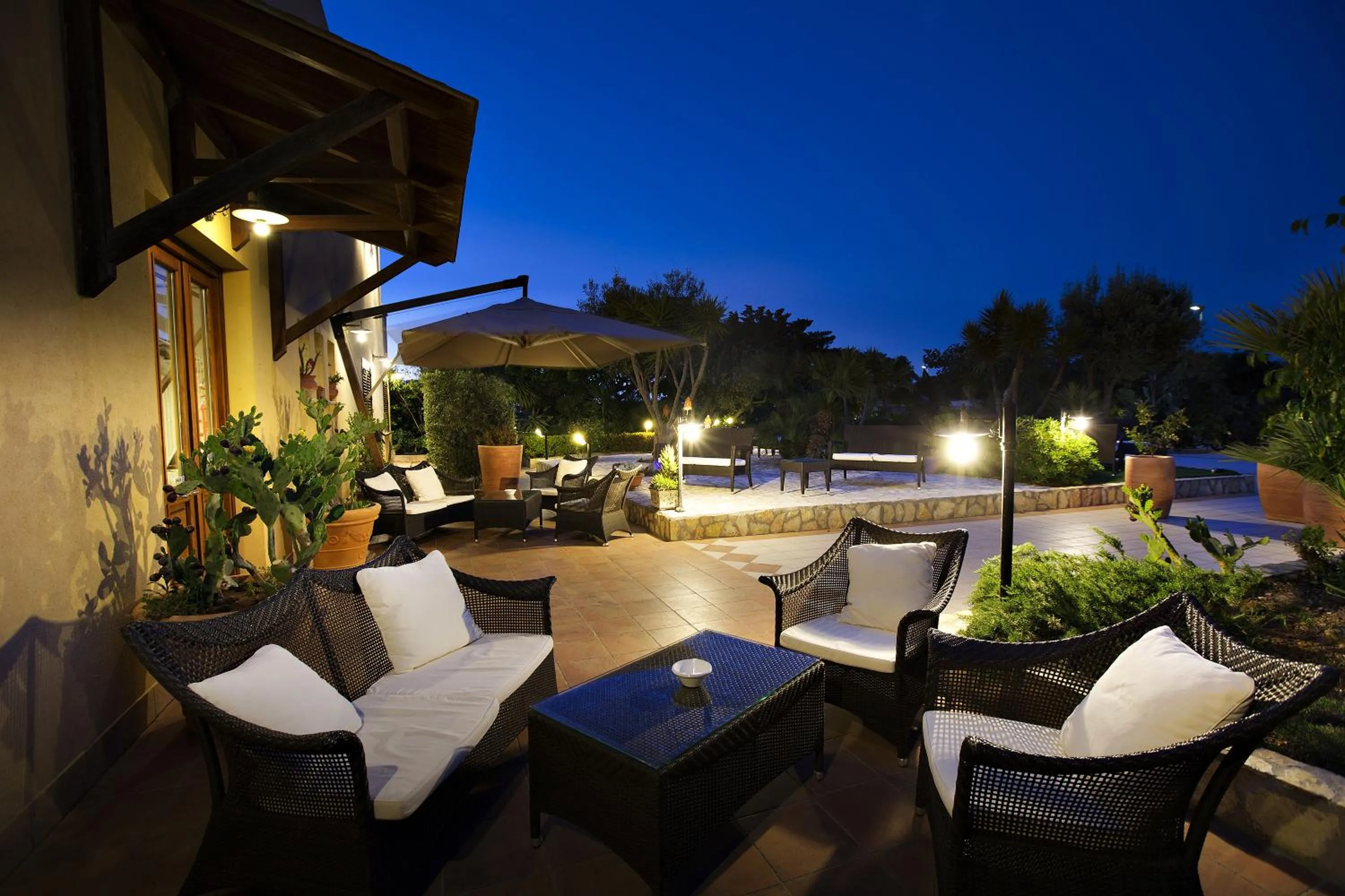 Garden in FAVIGNANA HOTEL Concept Holiday