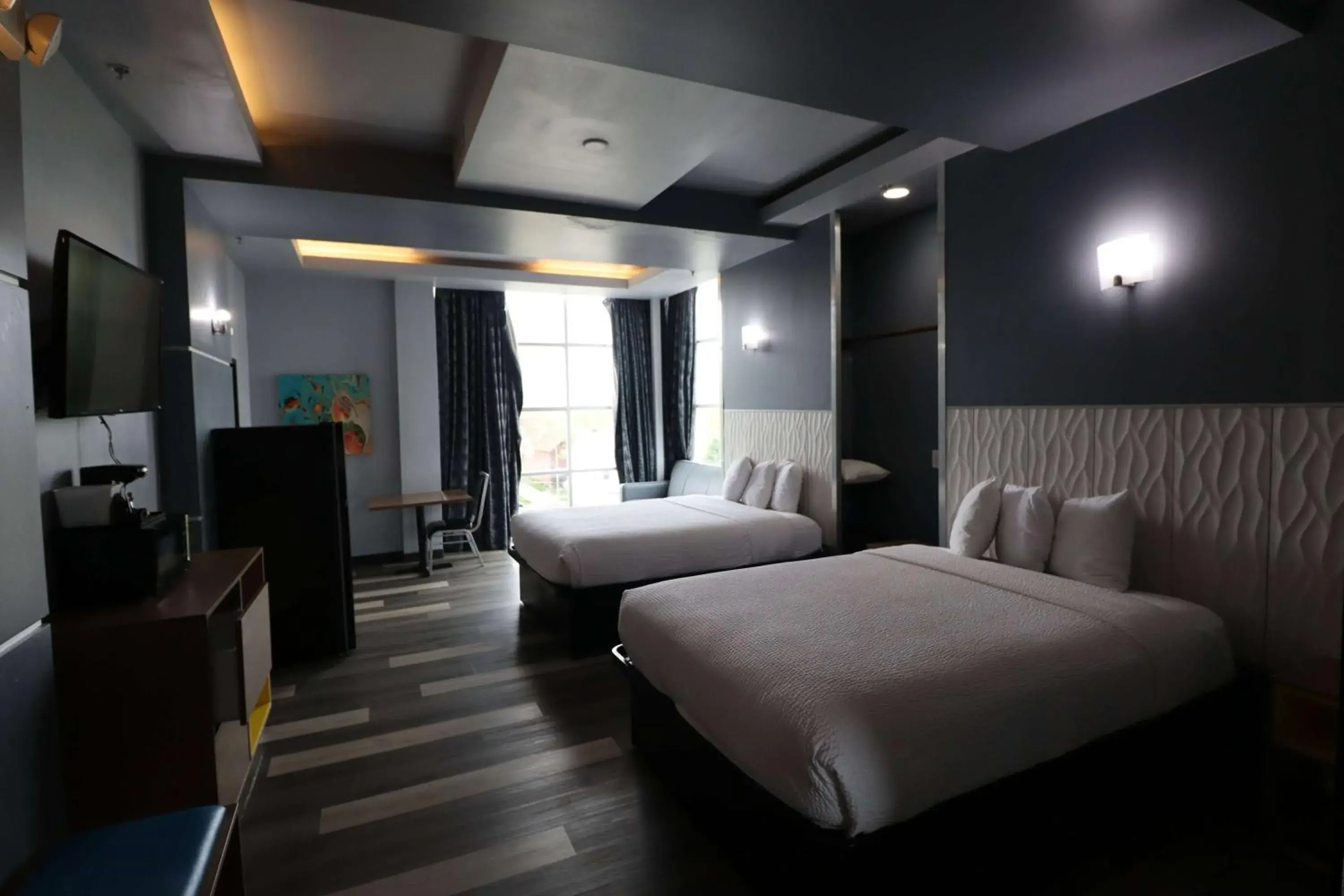 Studio Suite with Two Queen Beds - Non-Smoking in Days Inn & Suites by Wyndham Milwaukee Studio Suite with Two Queen Beds - Non-Smoking in Days Inn & Suites by Wyndham Milwaukee