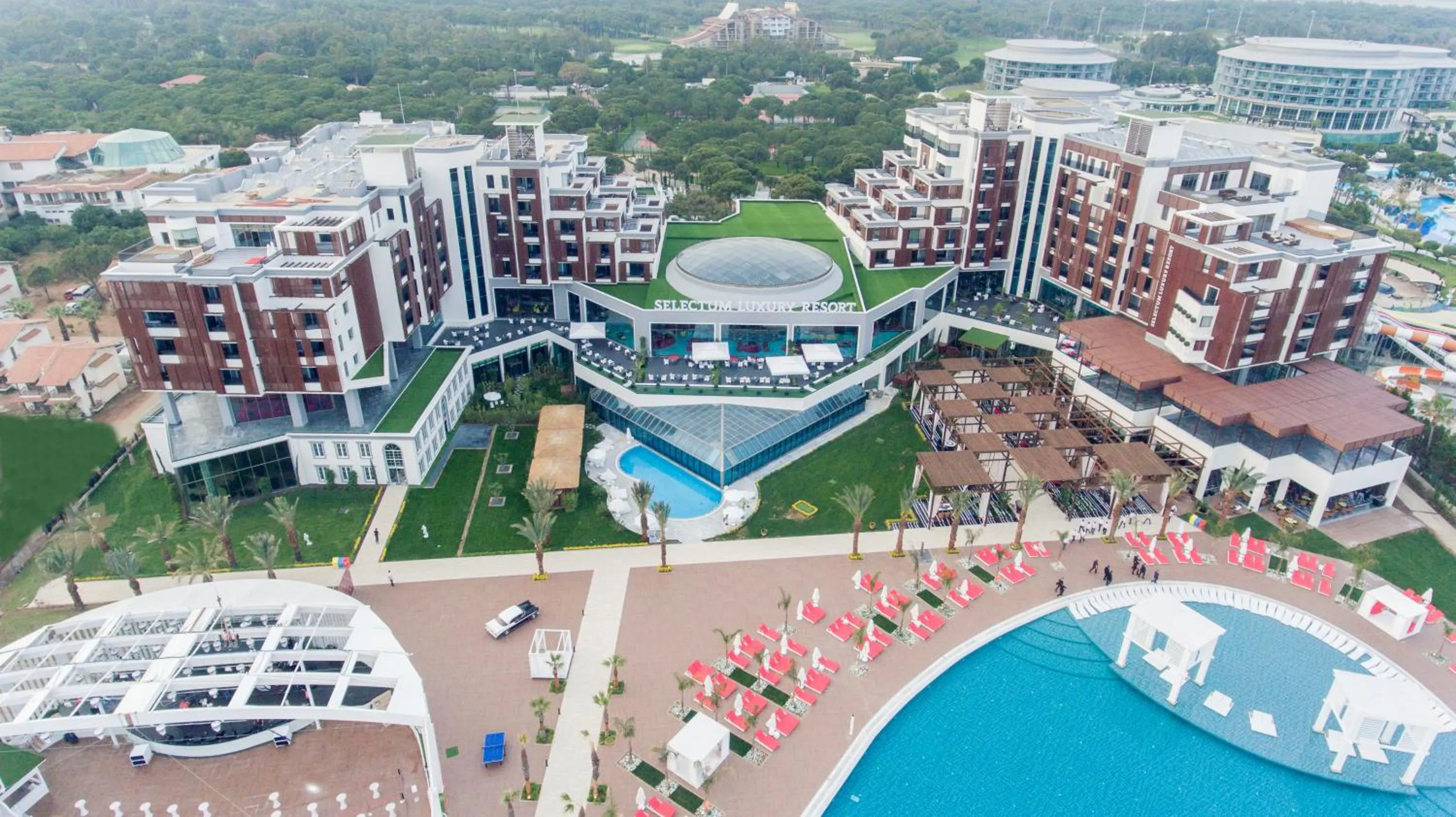 Bird's eye view, Bird's-eye View in Selectum Luxury Resort