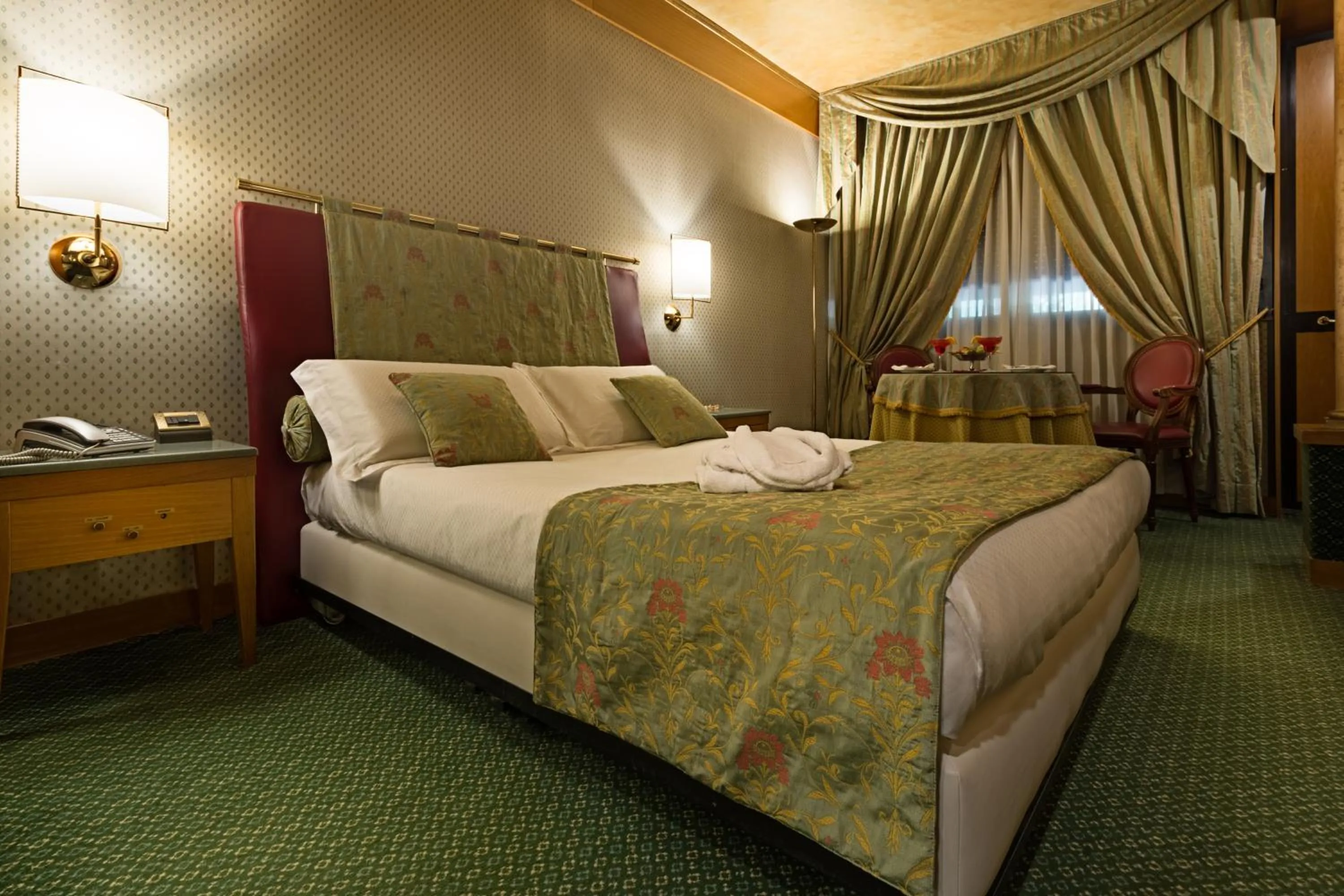 Bed in Hotel Motel Visconteo