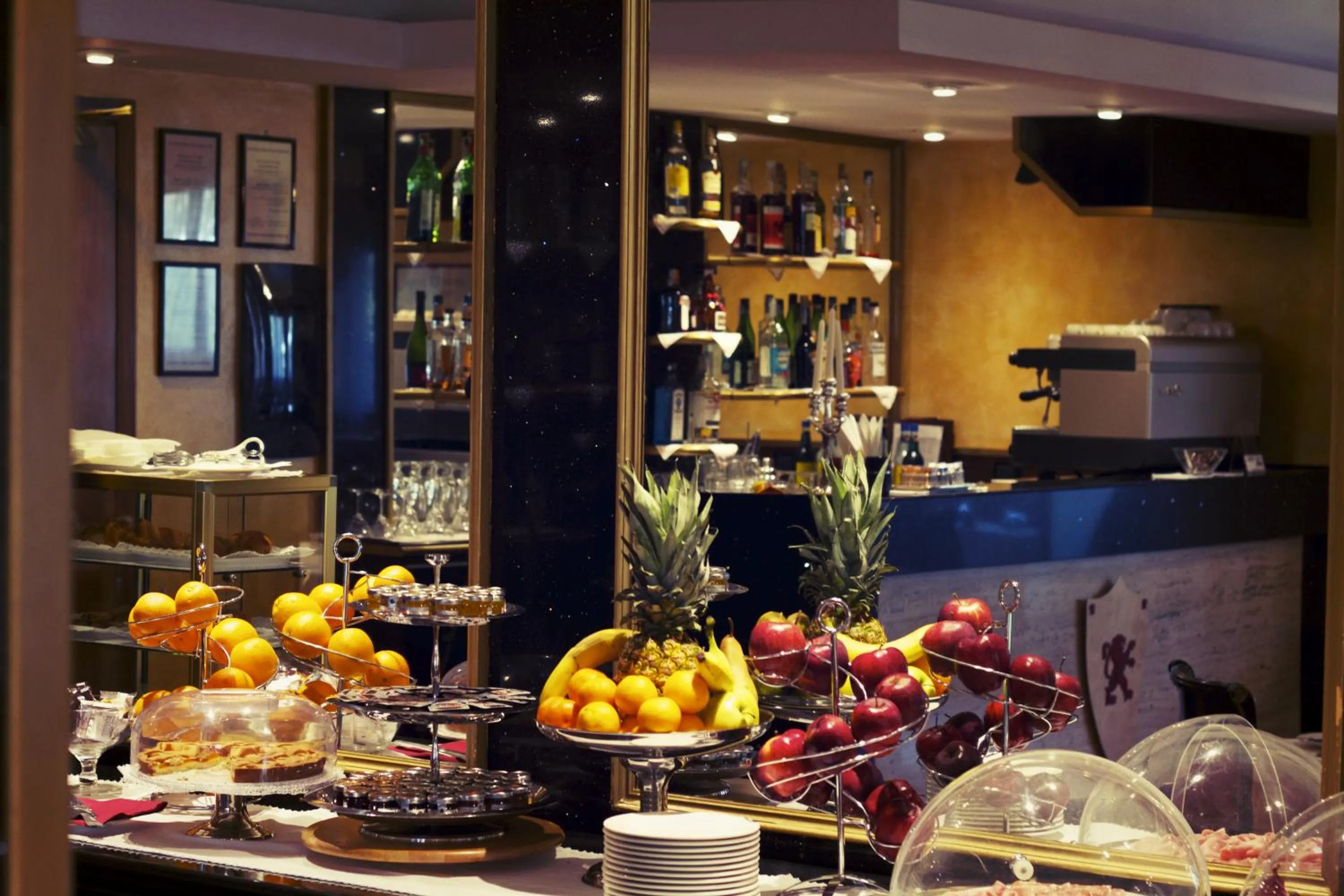 Restaurant/places to eat in Hotel Motel Visconteo