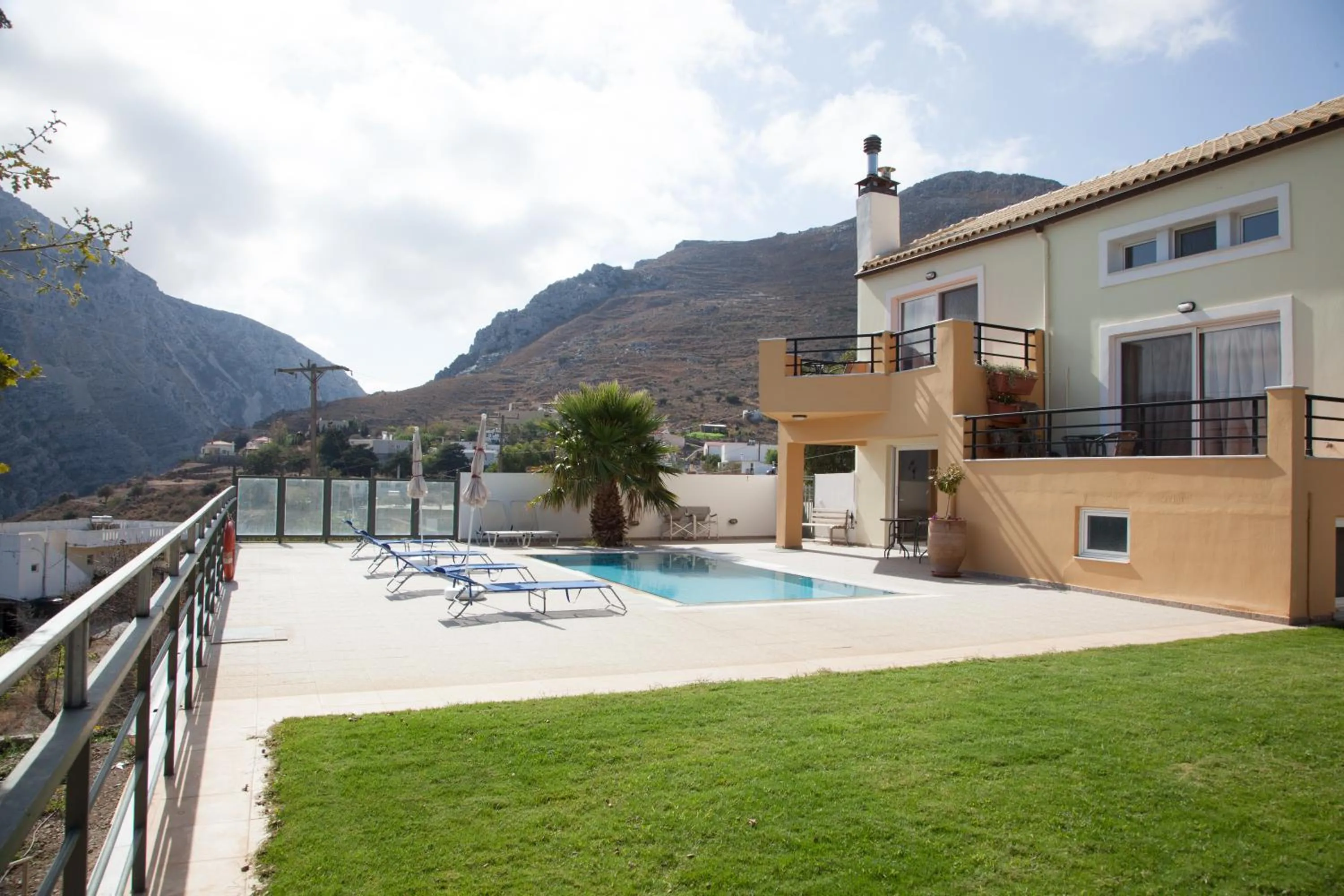 Garden view in Villa Frati Gorge