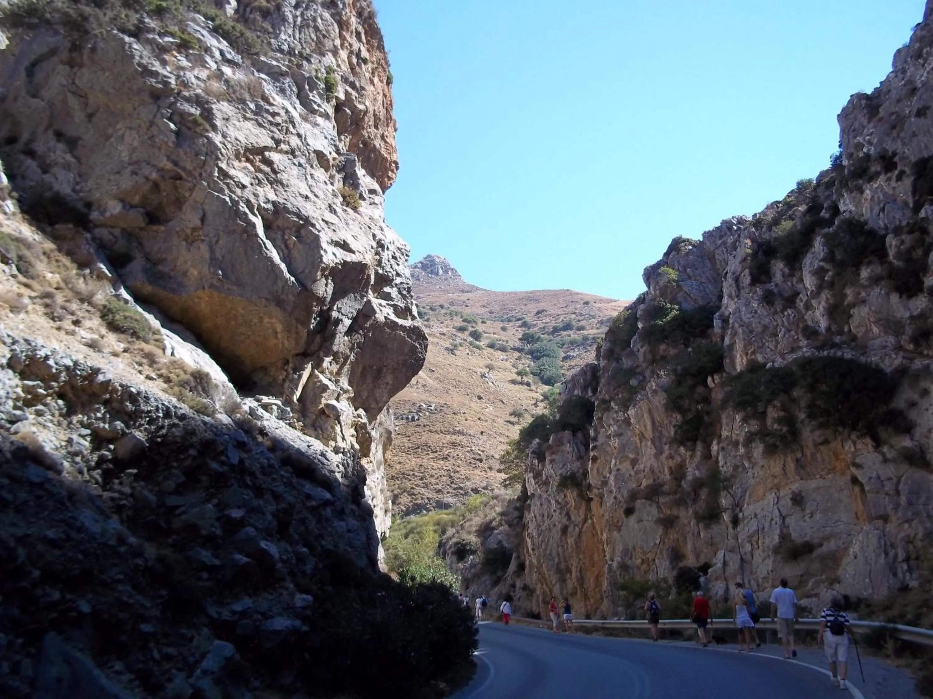 Property building in Villa Frati Gorge