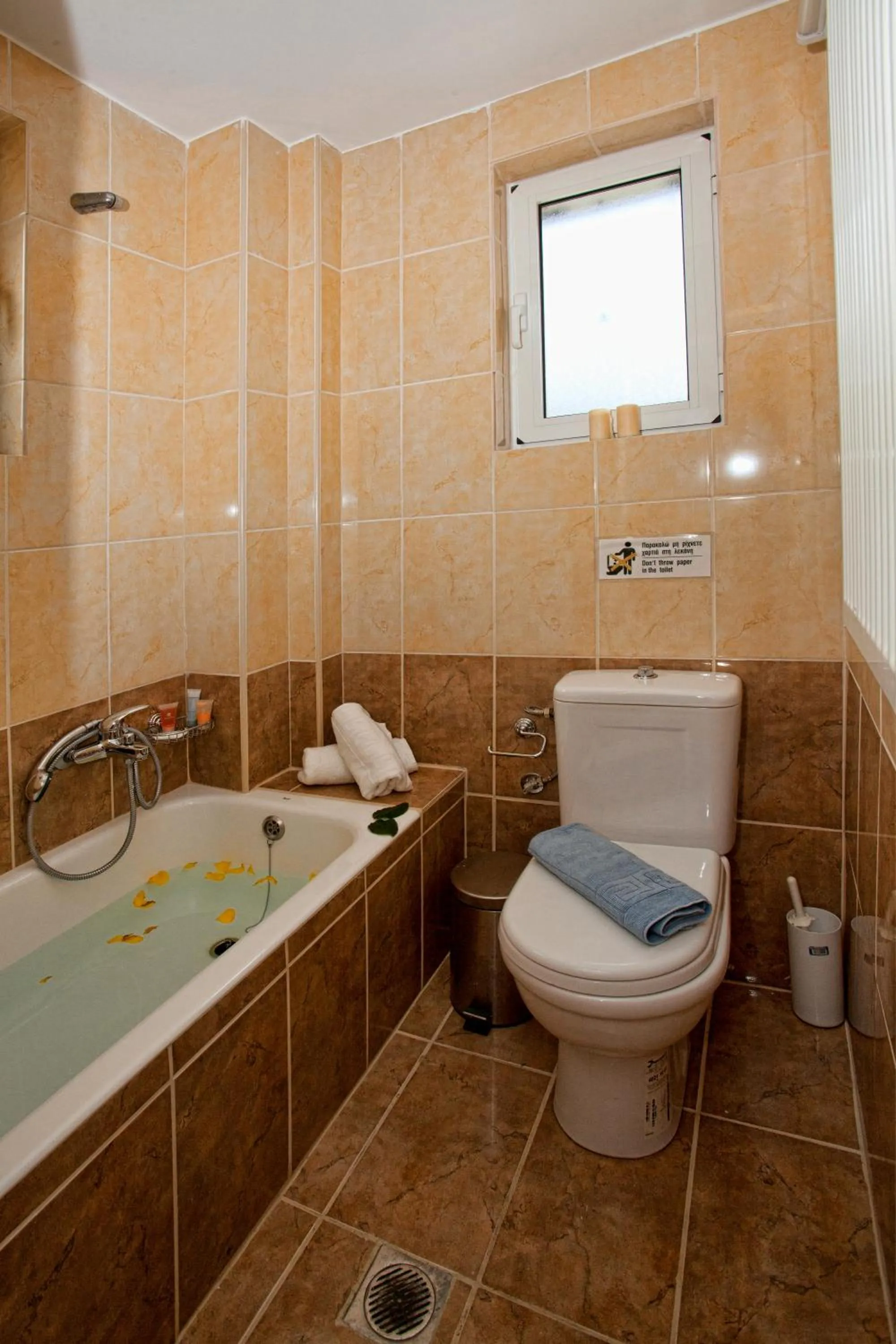 Bathroom in Villa Frati Gorge