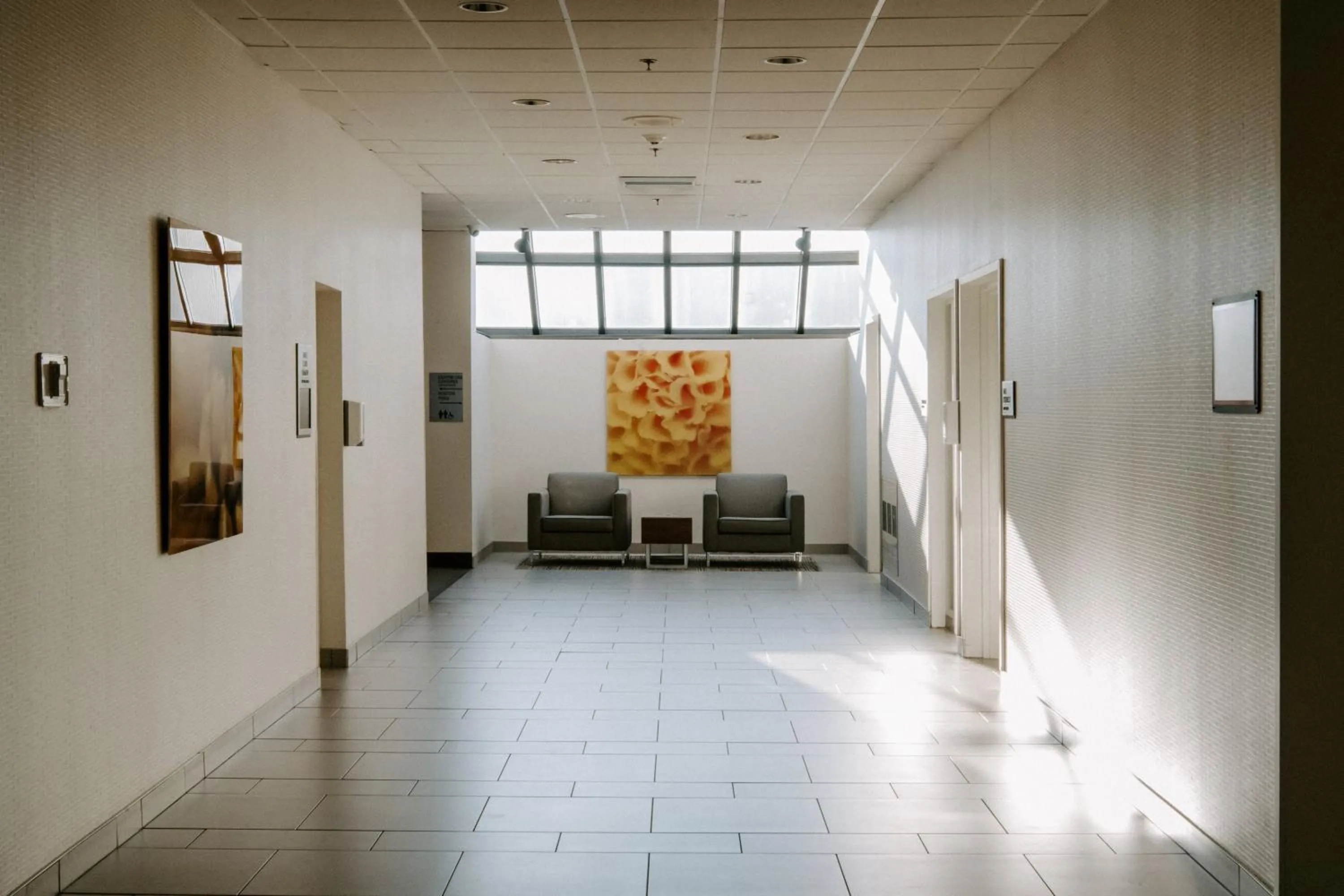 Lobby or reception in Delta Hotels by Marriott Saguenay Conference Centre