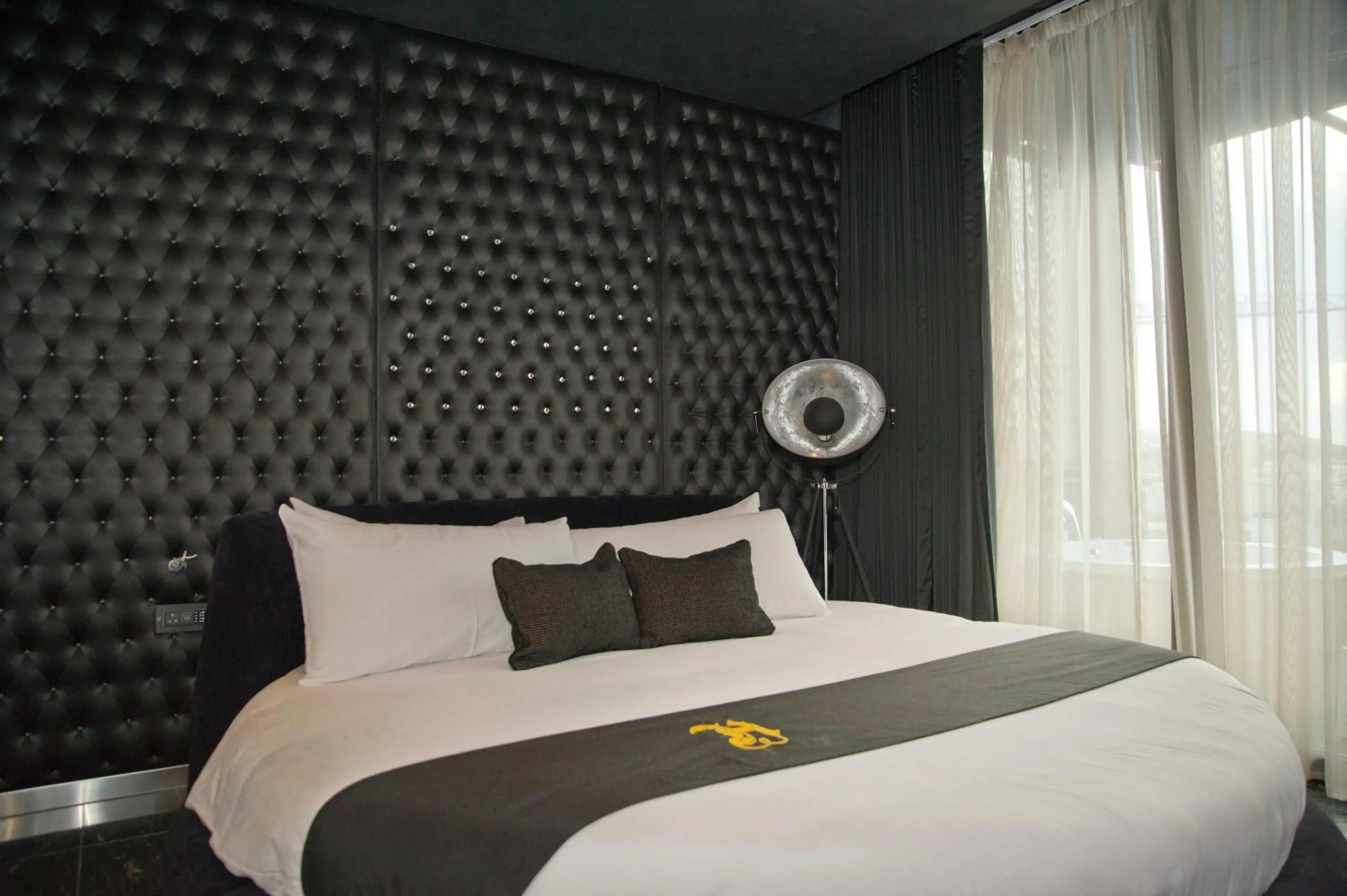 Bed in Hugo's Boutique Hotel - Adults Only