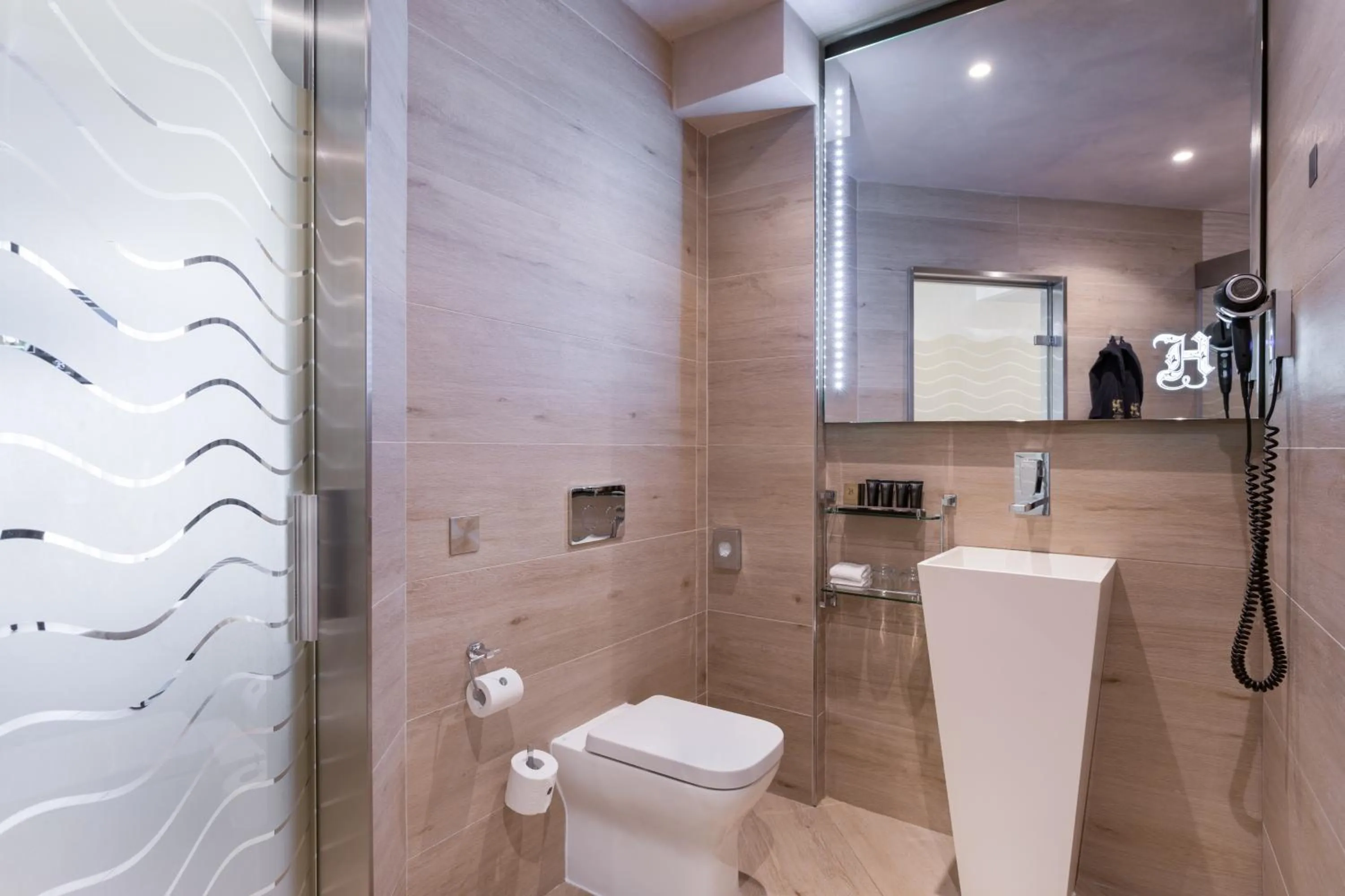 Hugo's Boutique Hotel - Adults Only