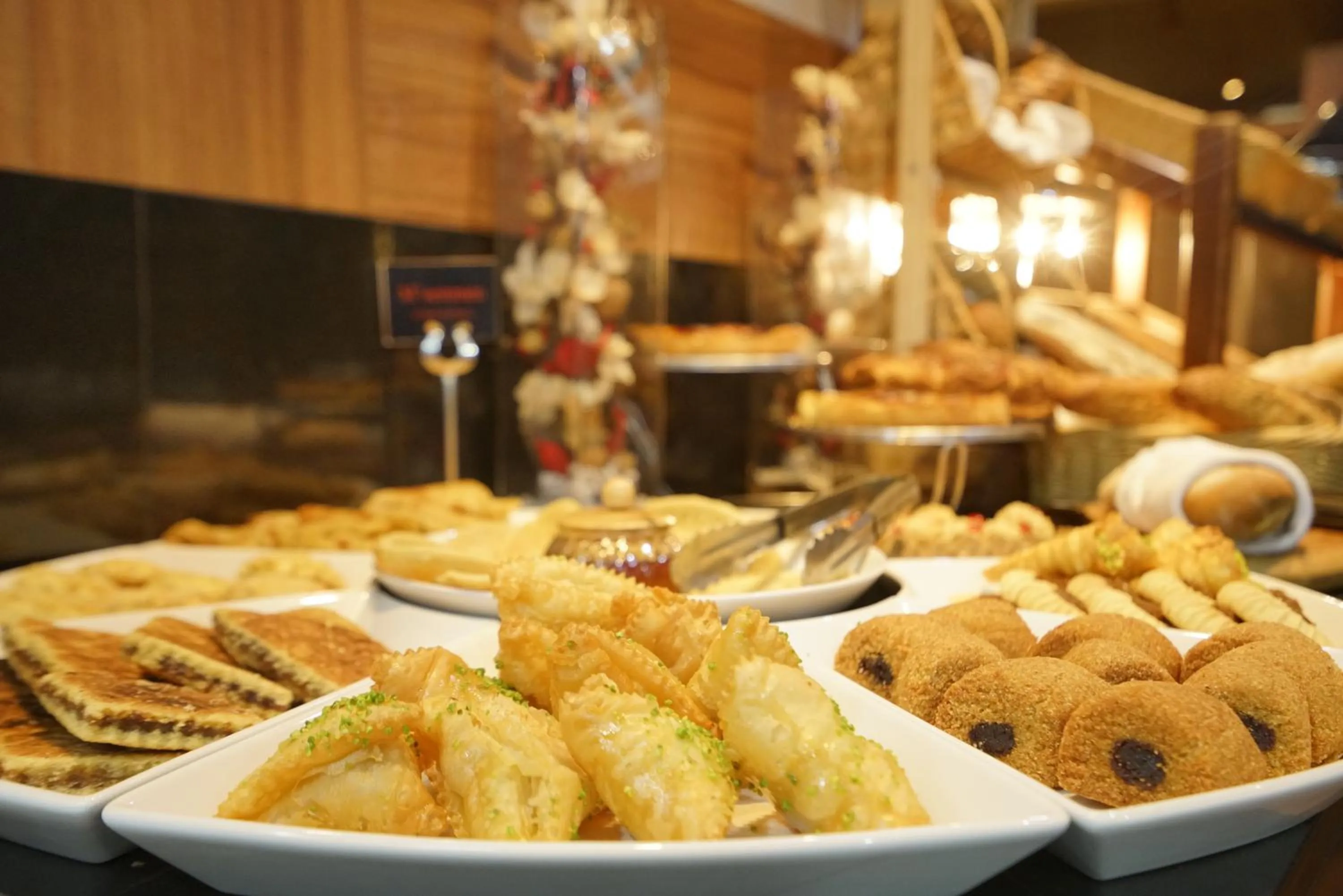 Food and drinks in AZ Hôtels Kouba