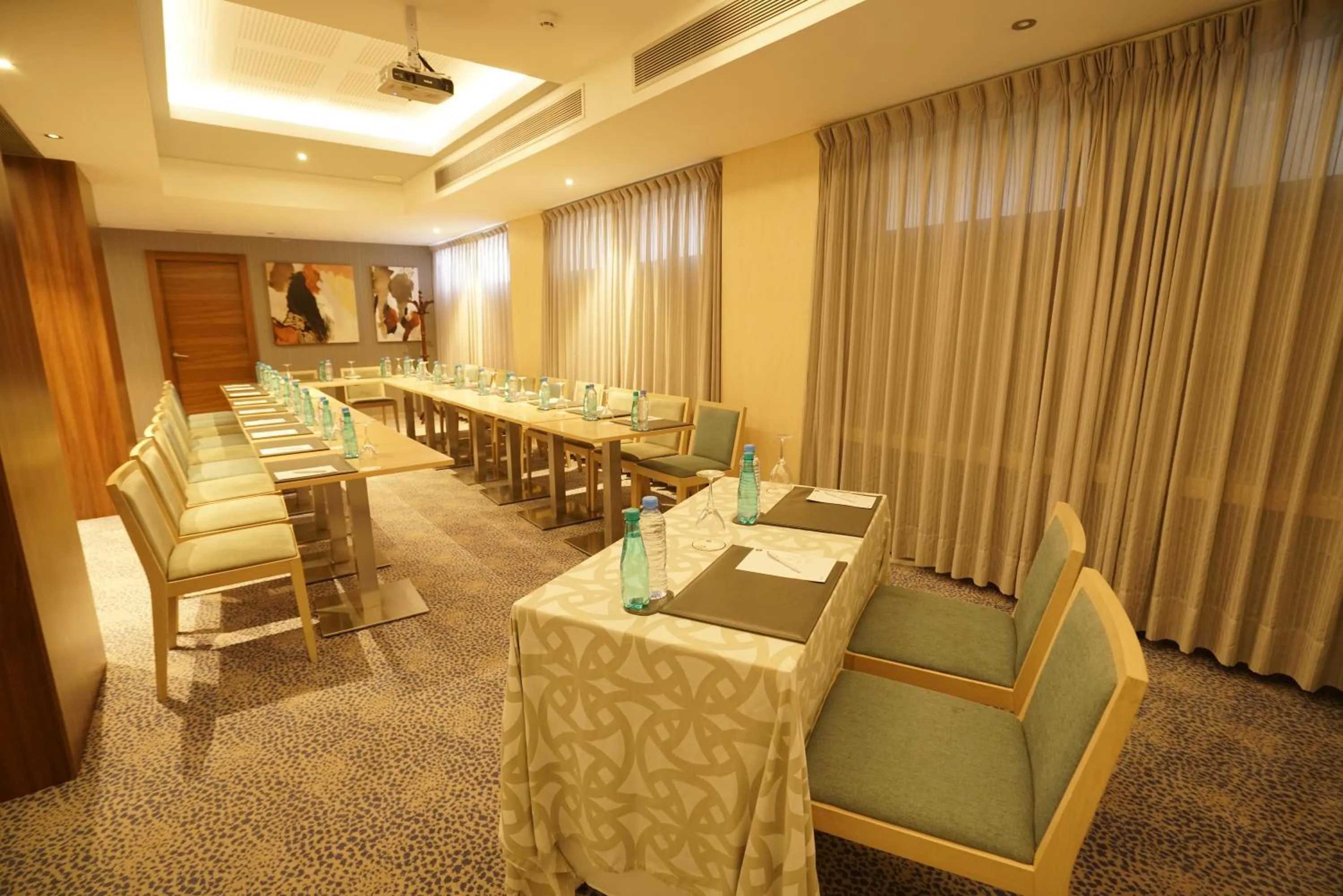 Meeting/conference room in AZ Hôtels Kouba