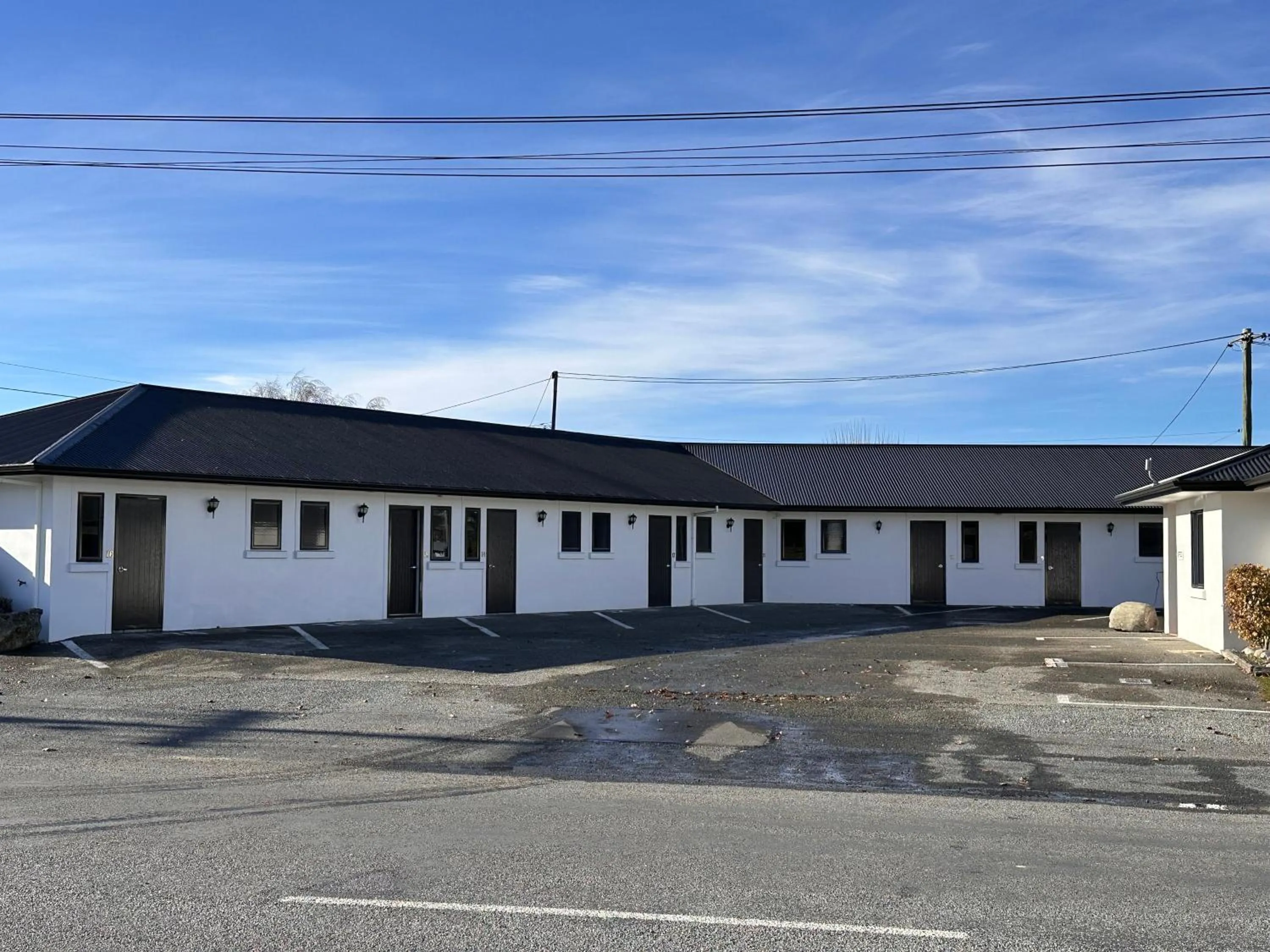 Property building in The Lakes Motel