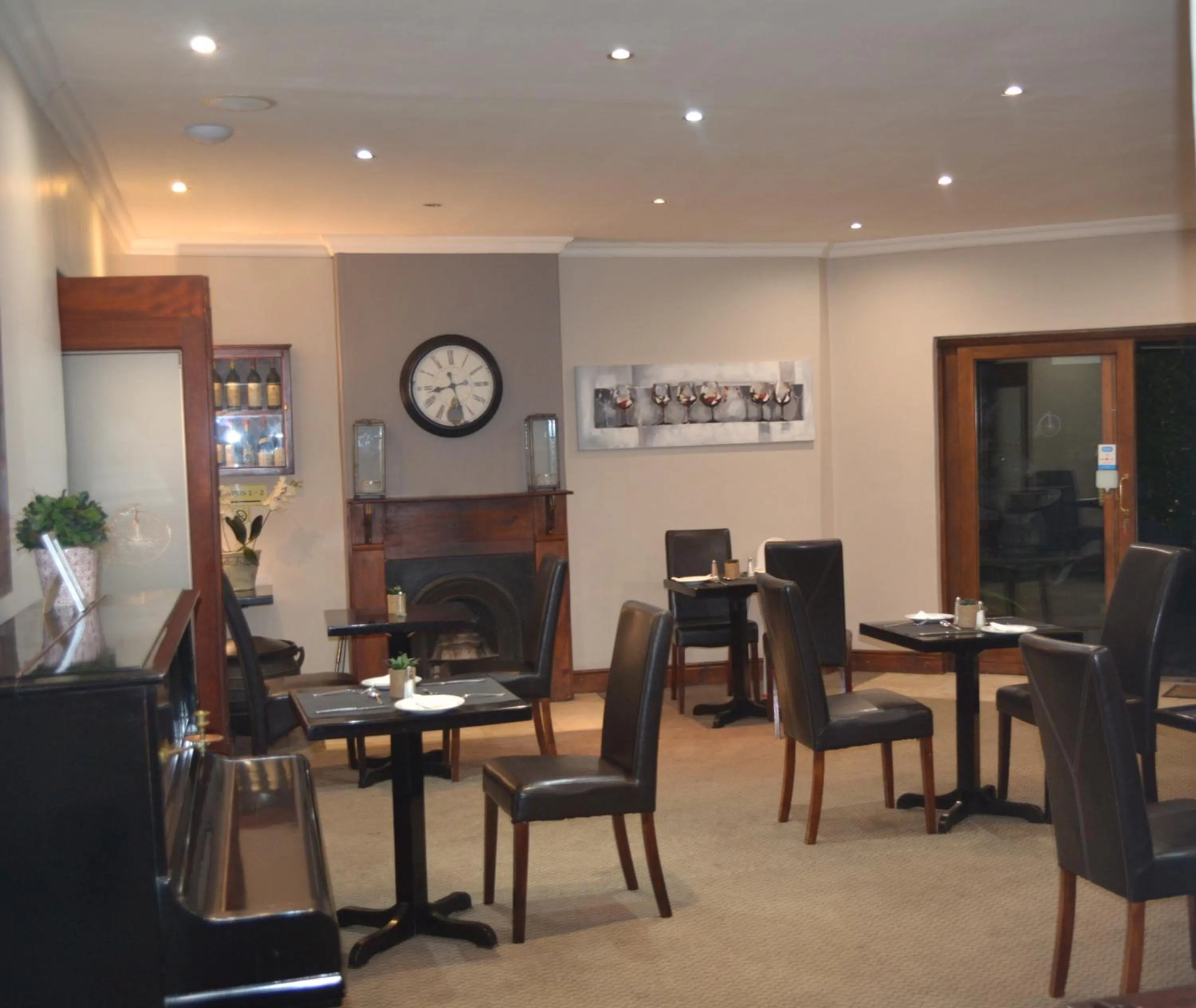 Dining area in Old House Lodge