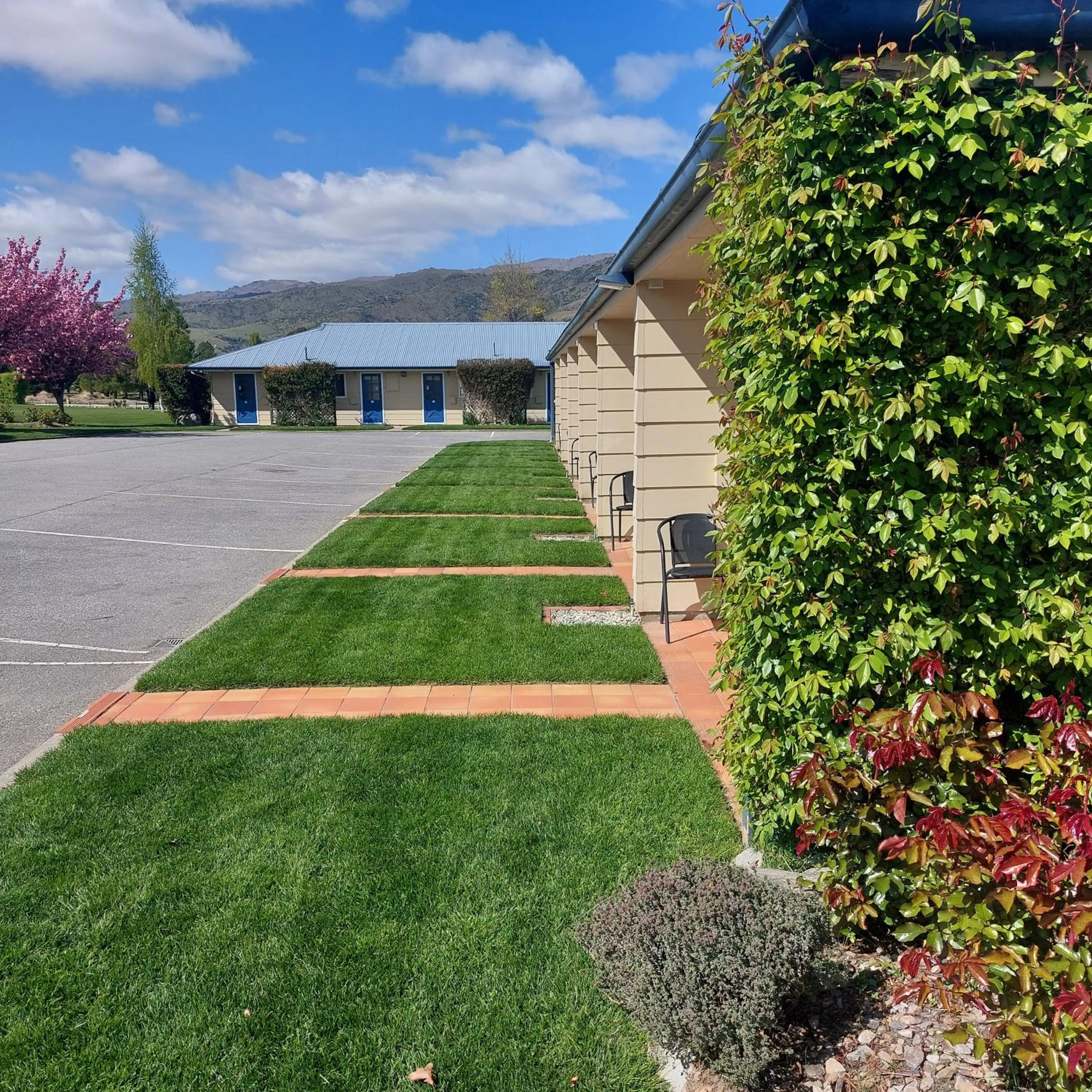 Property building in Lake Dunstan Motel