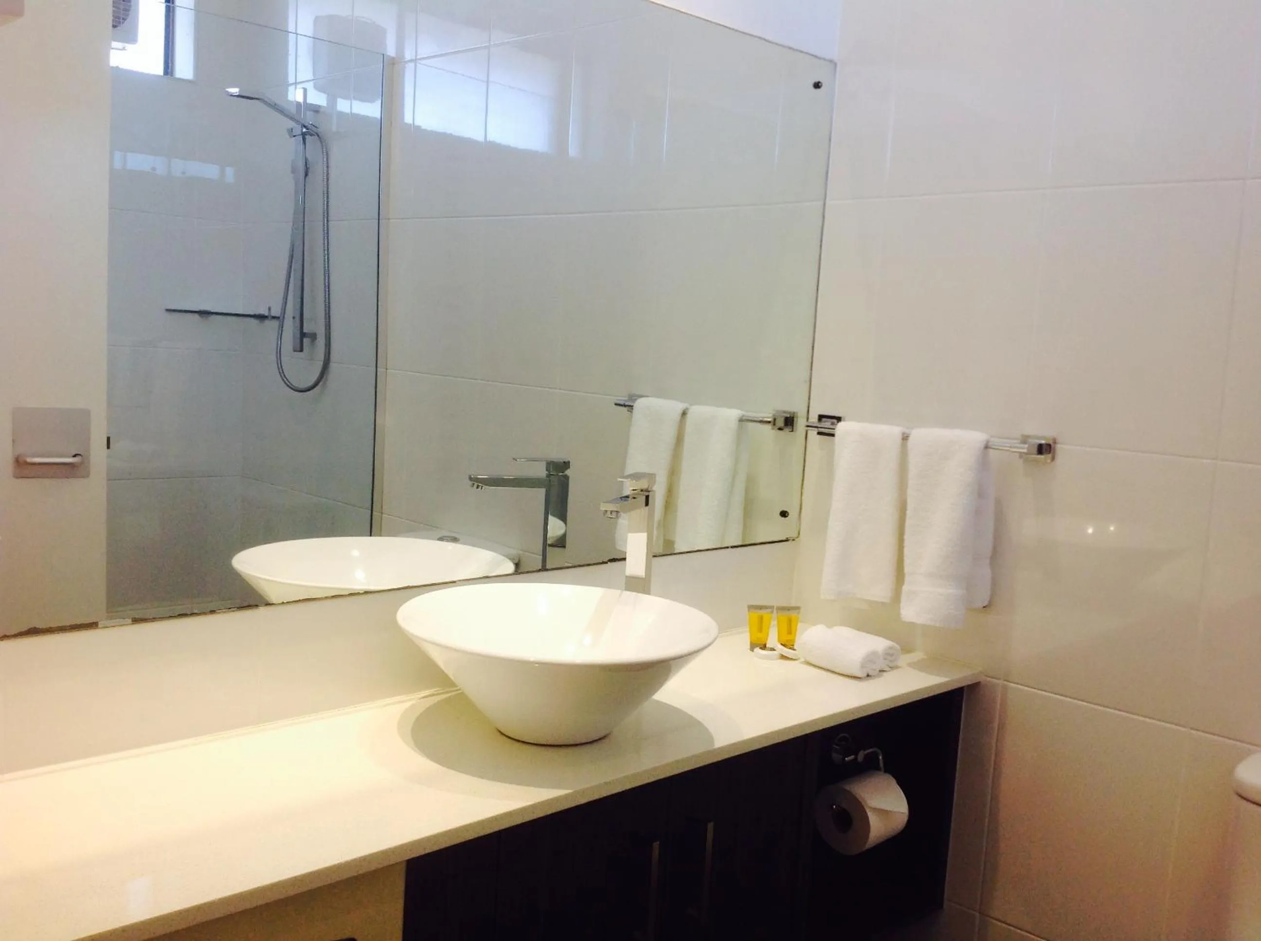 Bathroom in Sandown Regency Hotel & Apartments