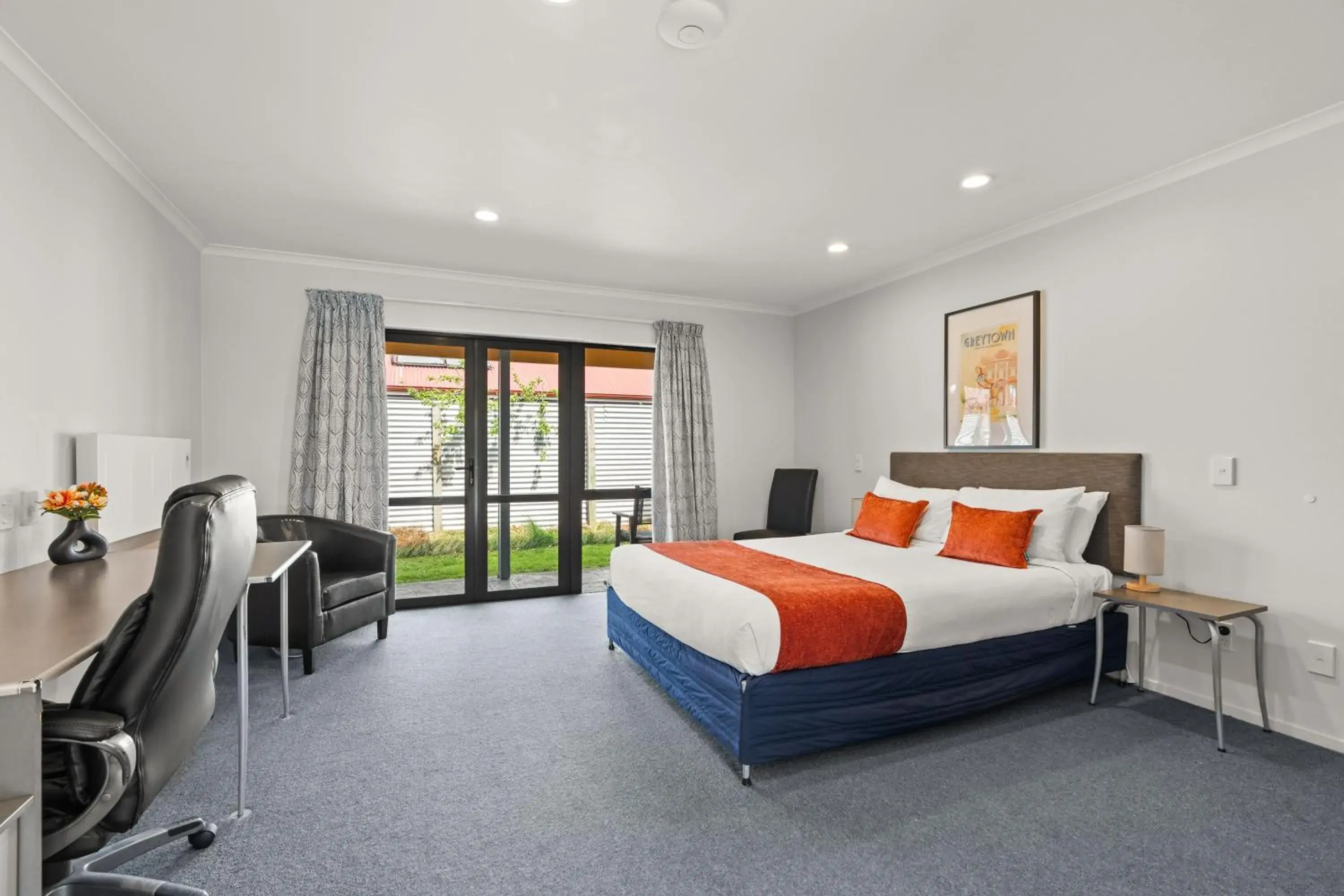 Studio - Disability Access in ASURE Oak Estate Motor Lodge Studio - Disability Access in ASURE Oak Estate Motor Lodge