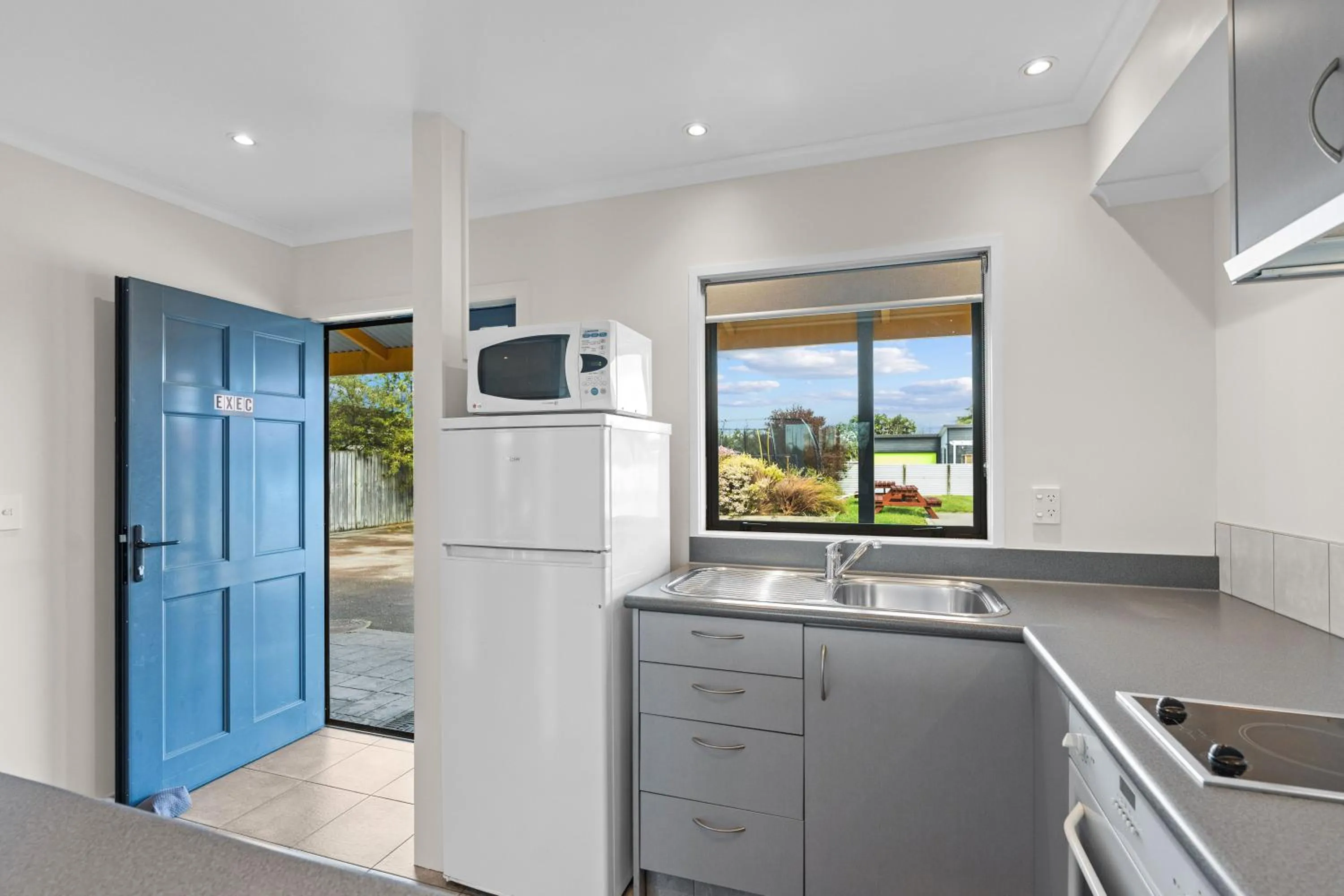 kitchen in ASURE Oak Estate Motor Lodge