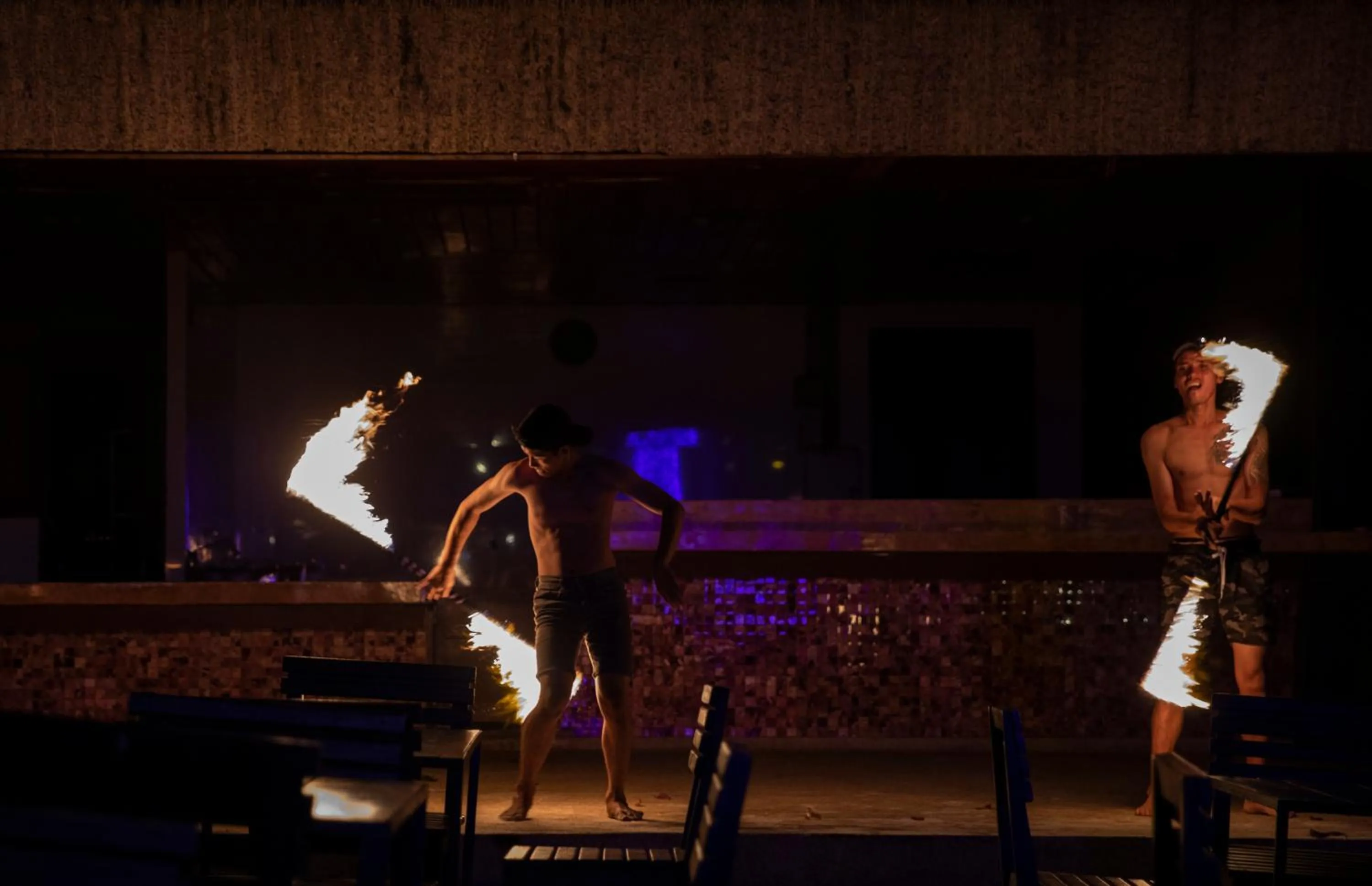 Evening entertainment in Avatara Resort