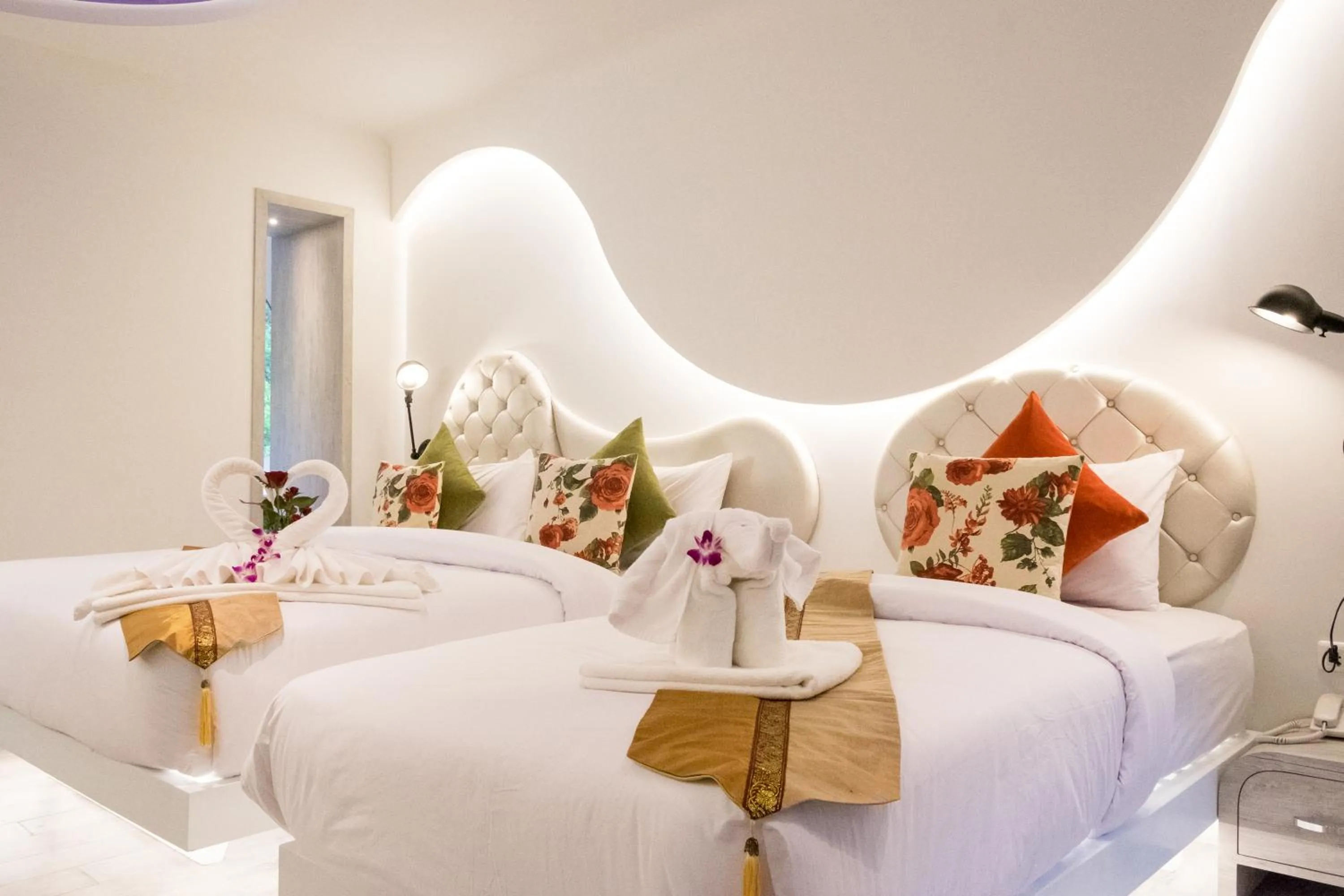 Bedroom, Bed in Avatara Resort