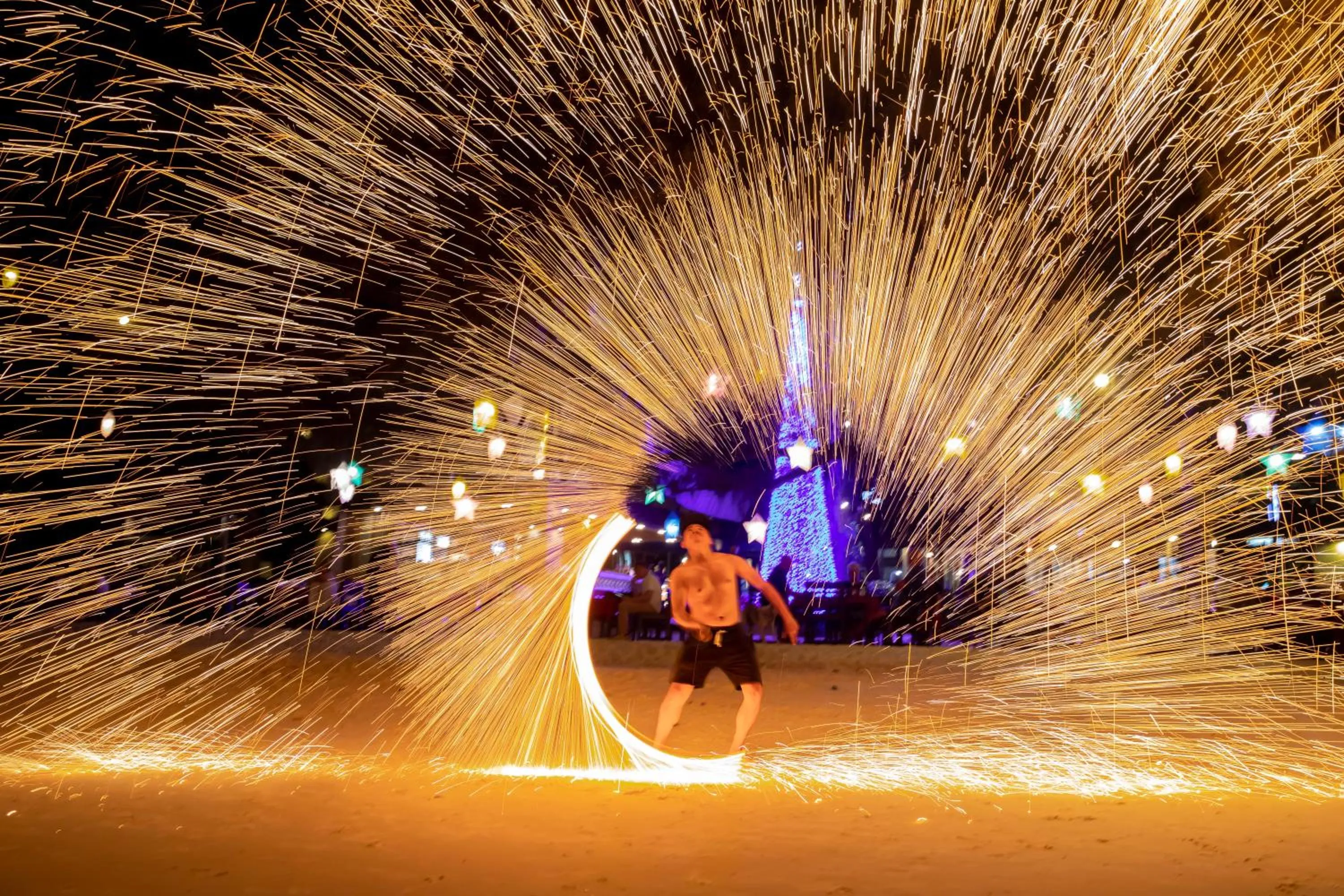 Evening entertainment in Avatara Resort