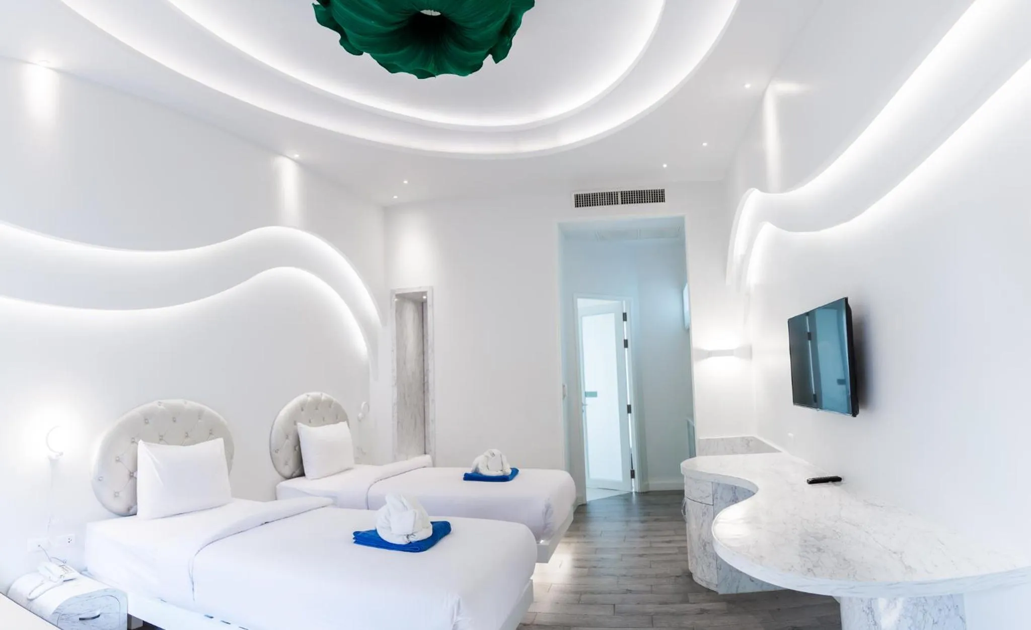 Bed in Avatara Resort