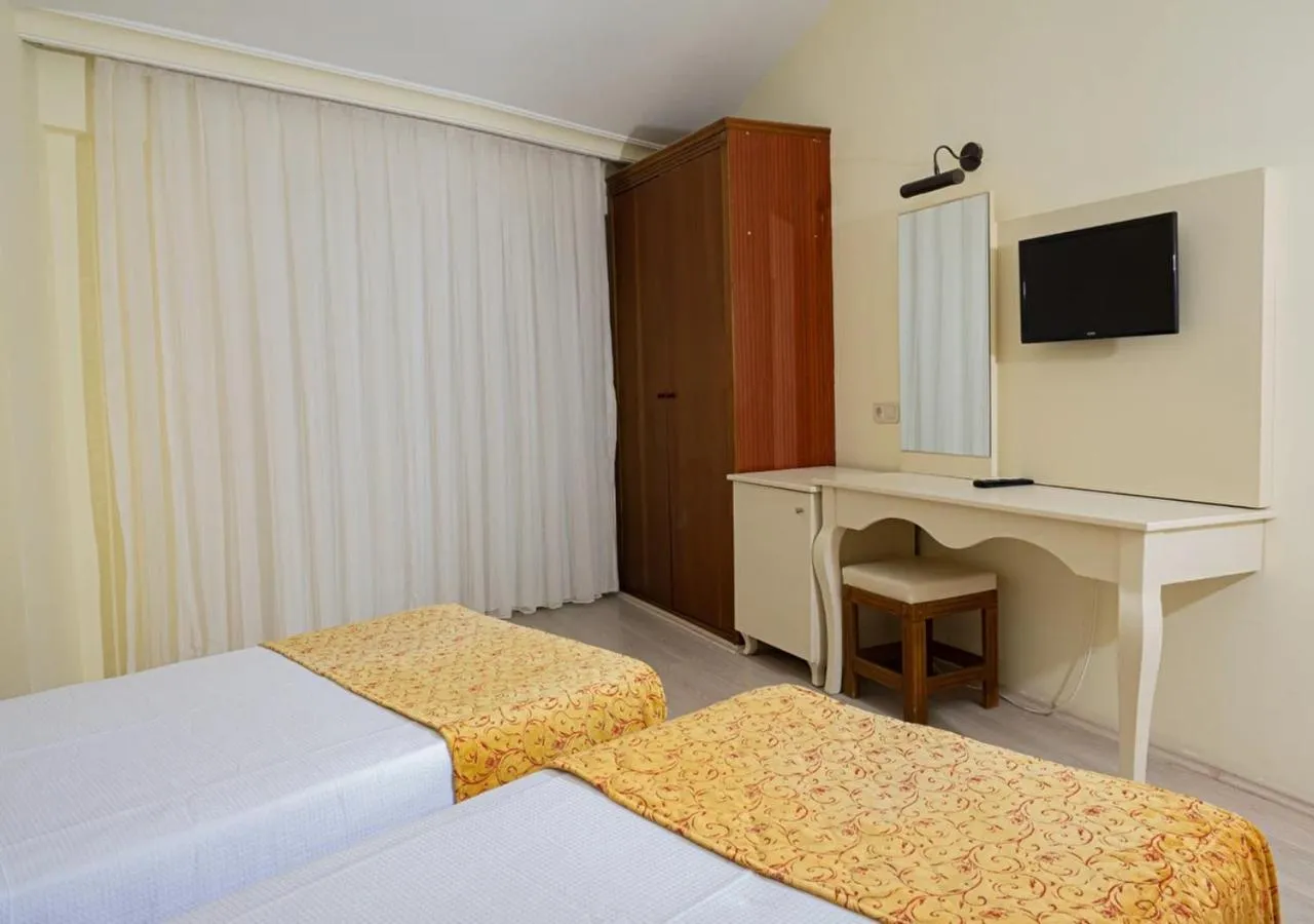 Communal lounge/ TV room, Bed in Valeri Beach Hotel - All Inclusive