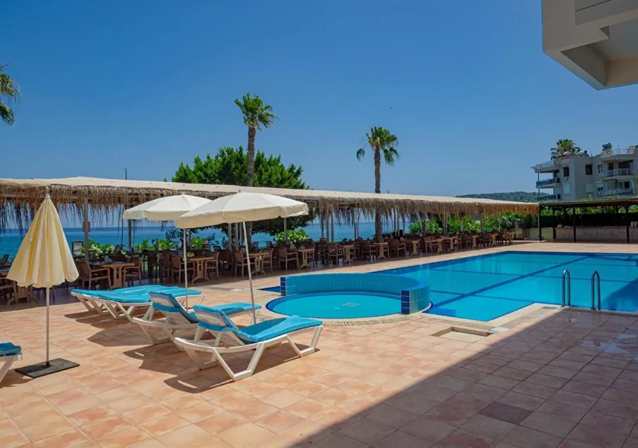 Swimming pool in Valeri Beach Hotel - All Inclusive