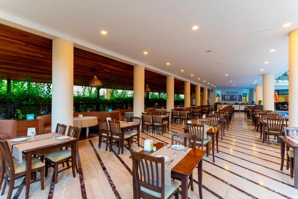 L'ancora Beach Hotel