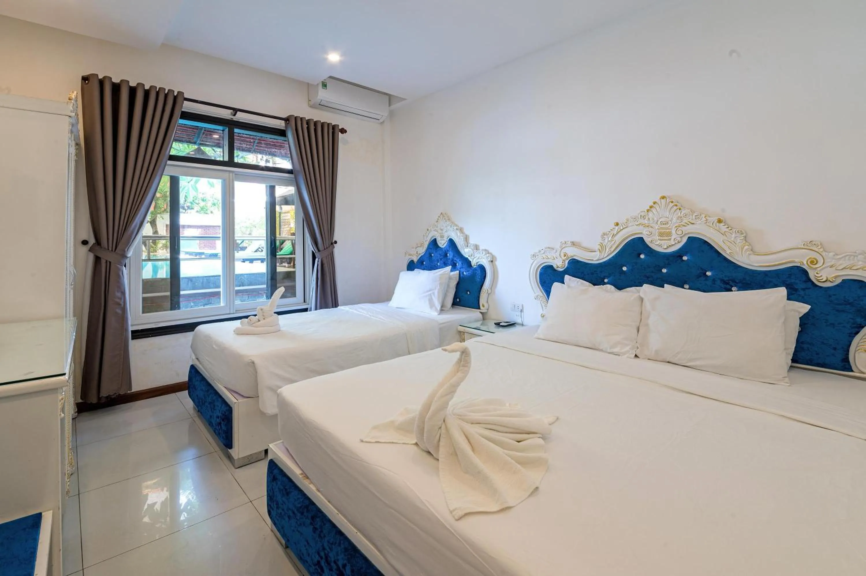 Bedroom, Bed in Nostalgia Hotel and Spa