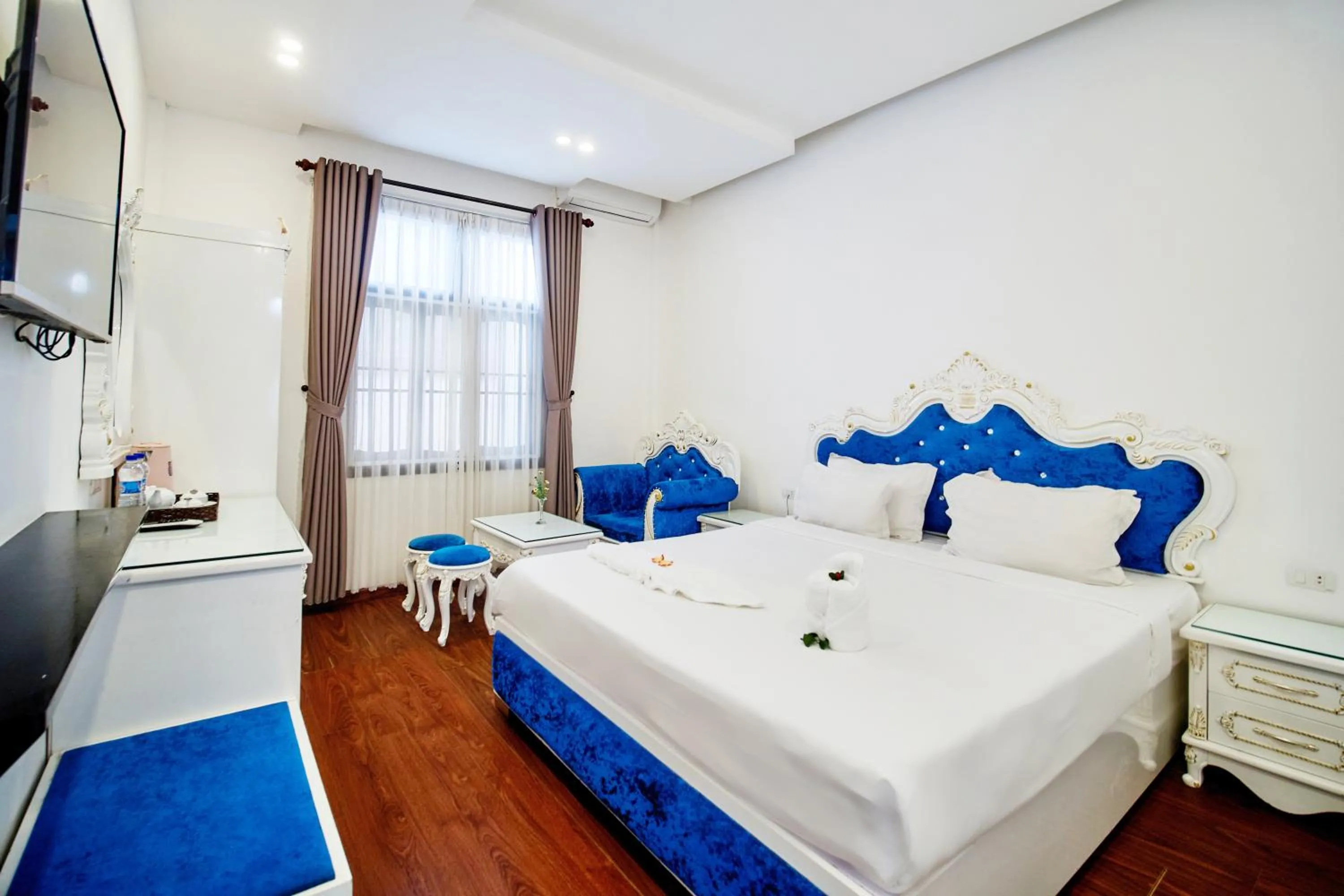 Bedroom, Bed in Nostalgia Hotel and Spa