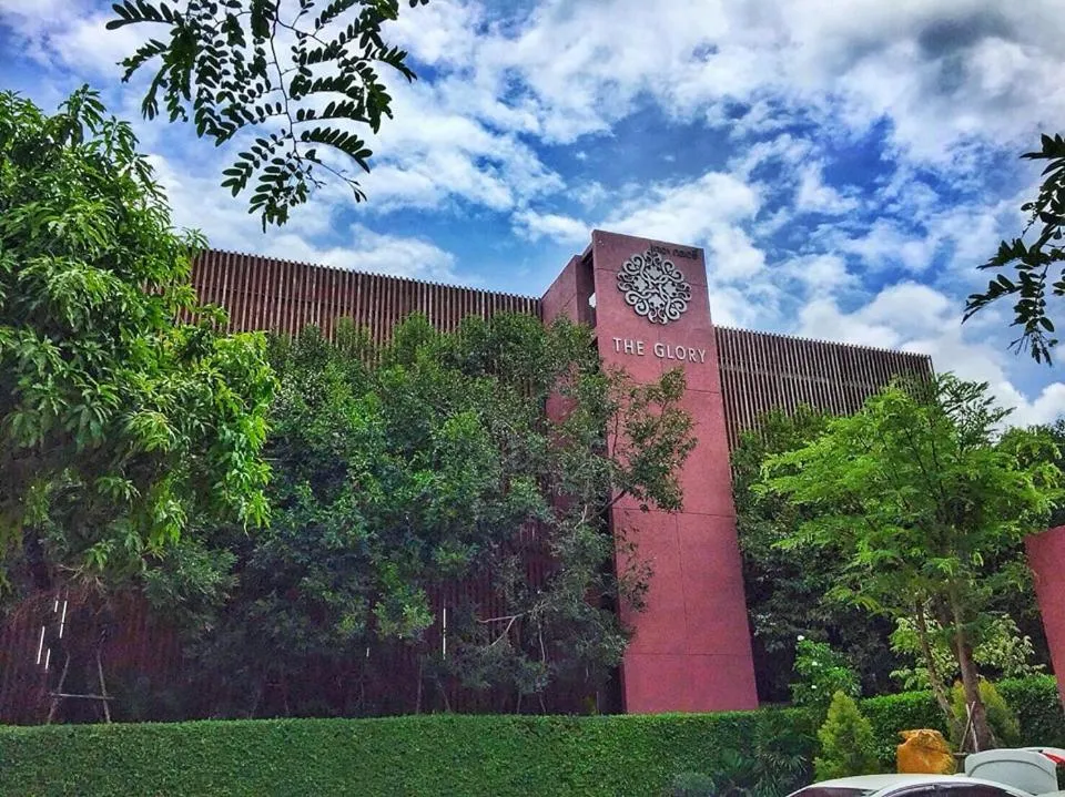 The Glory River Kwai Hotel