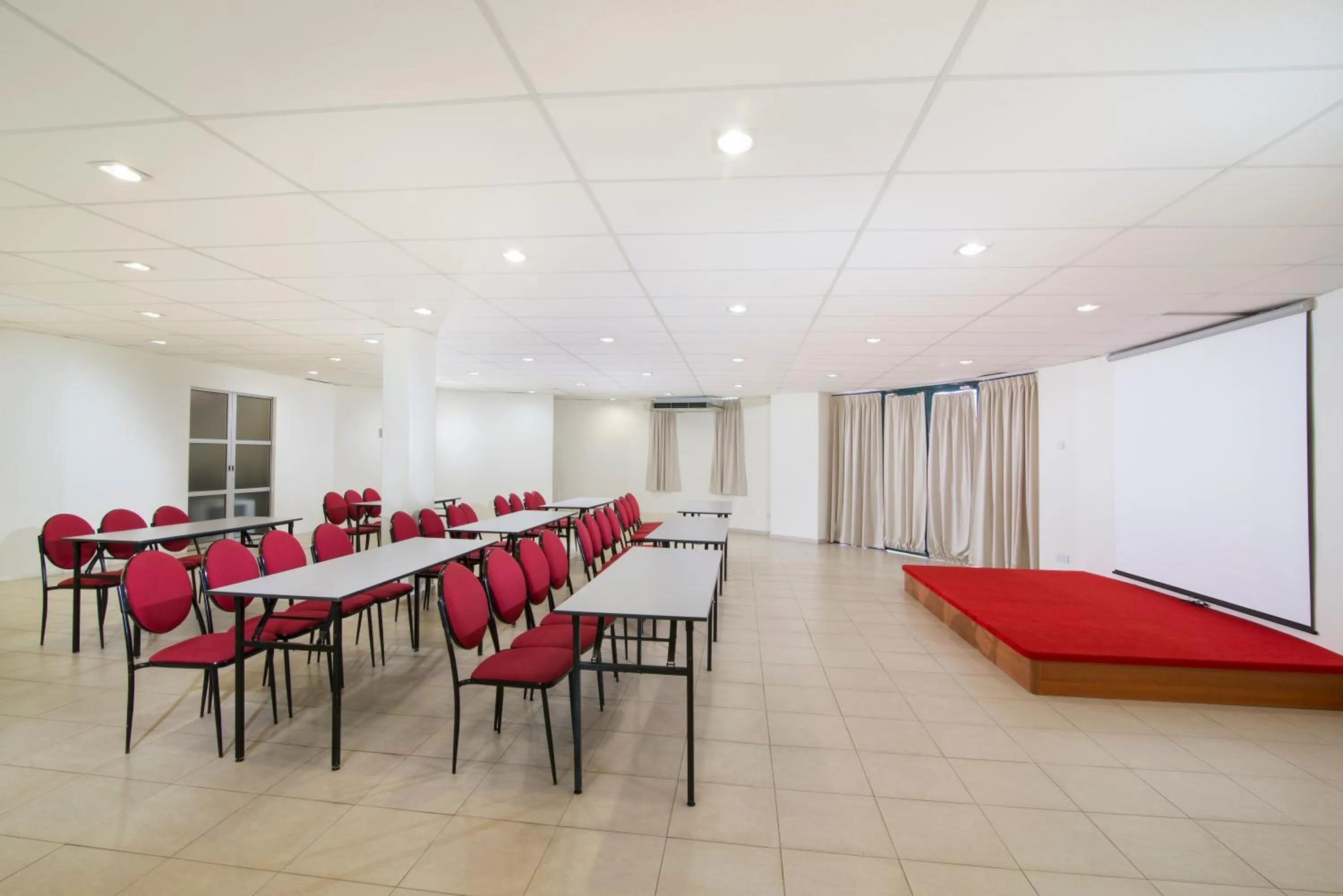 Business facilities in Golden View Serviced Apartments