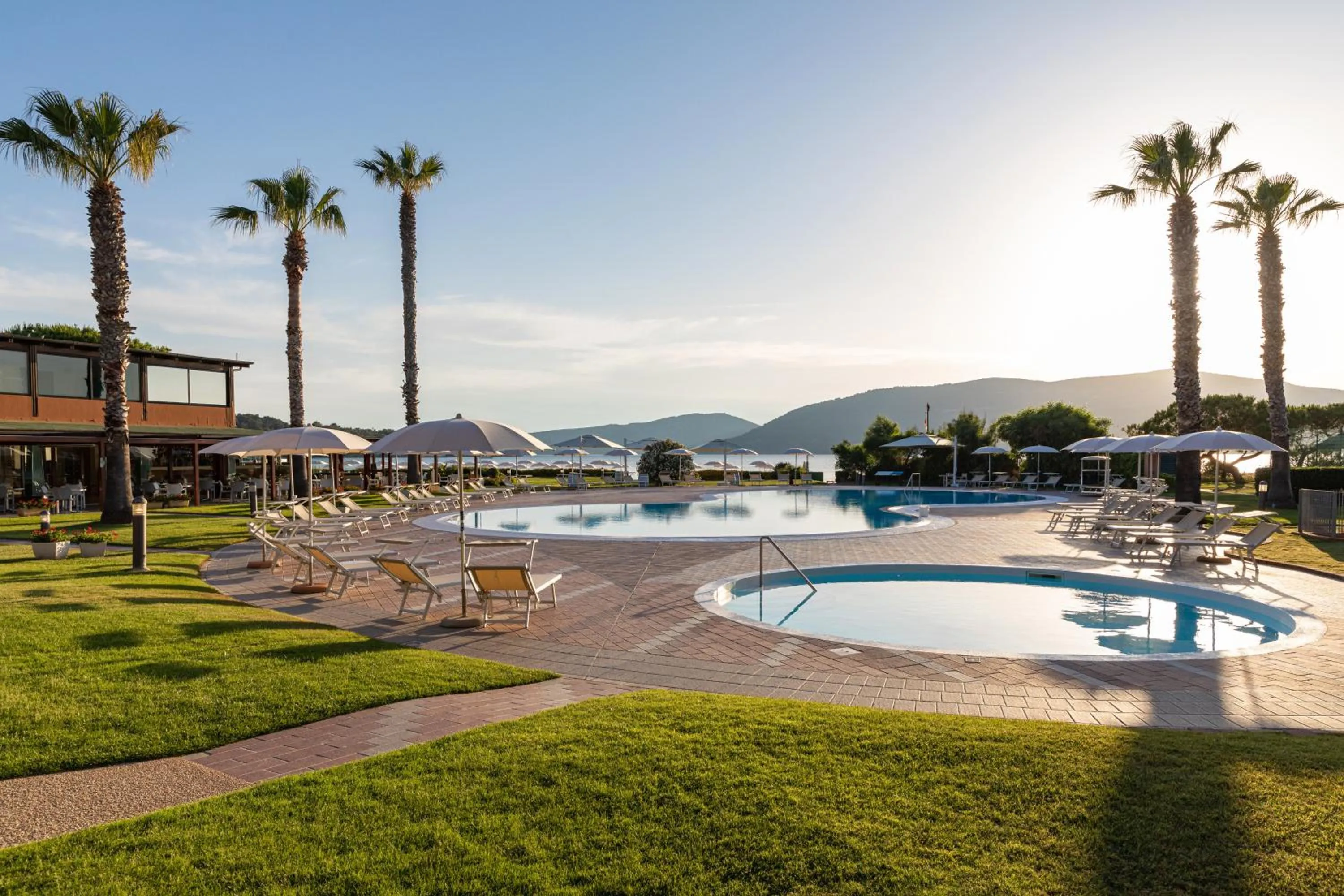 Swimming pool in Hotel Corte Rosada Affiliated by Melia