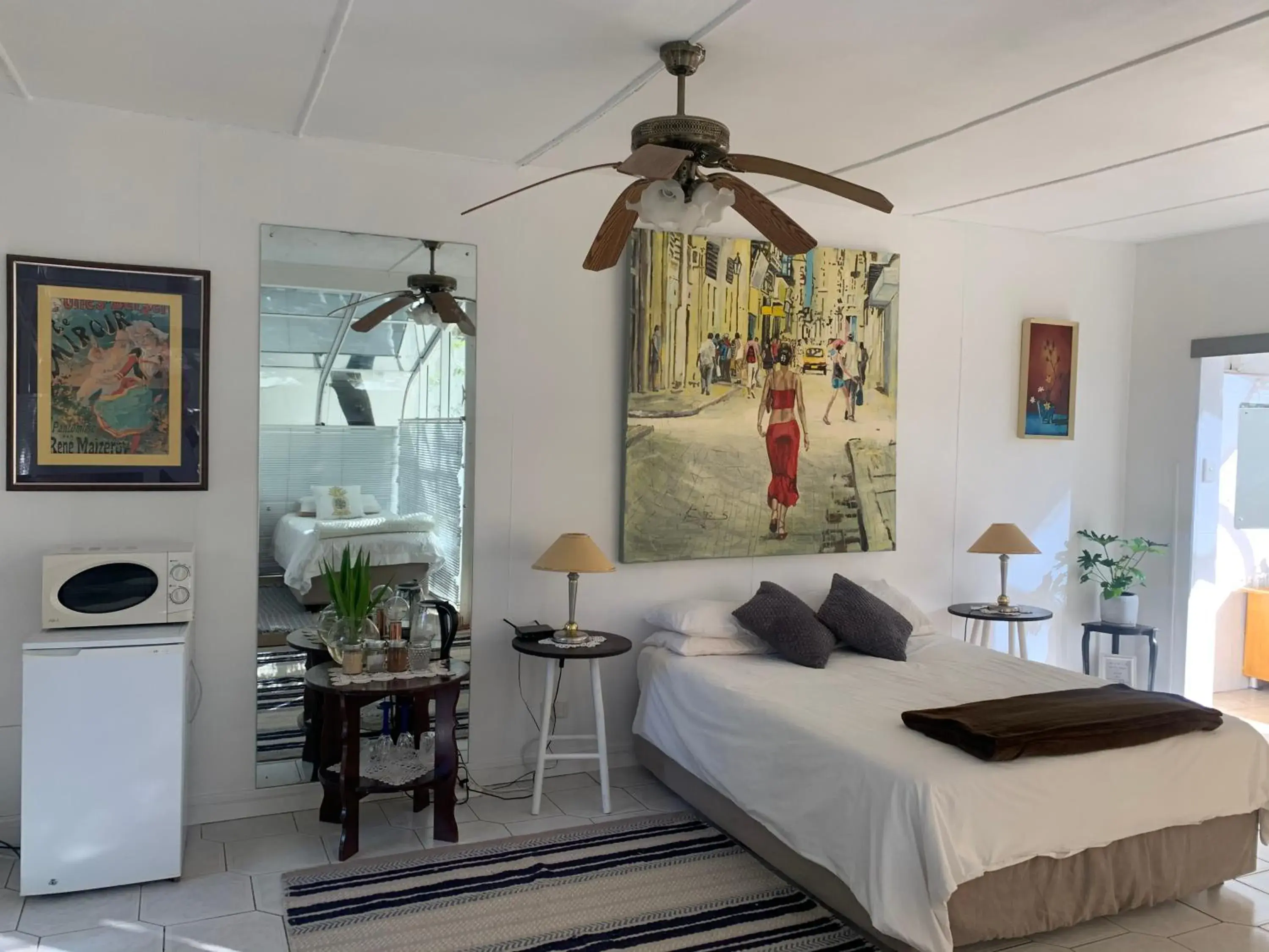 Garden Room - single occupancy in The Little Hideaway Guesthouse Garden Room - single occupancy in The Little Hideaway Guesthouse