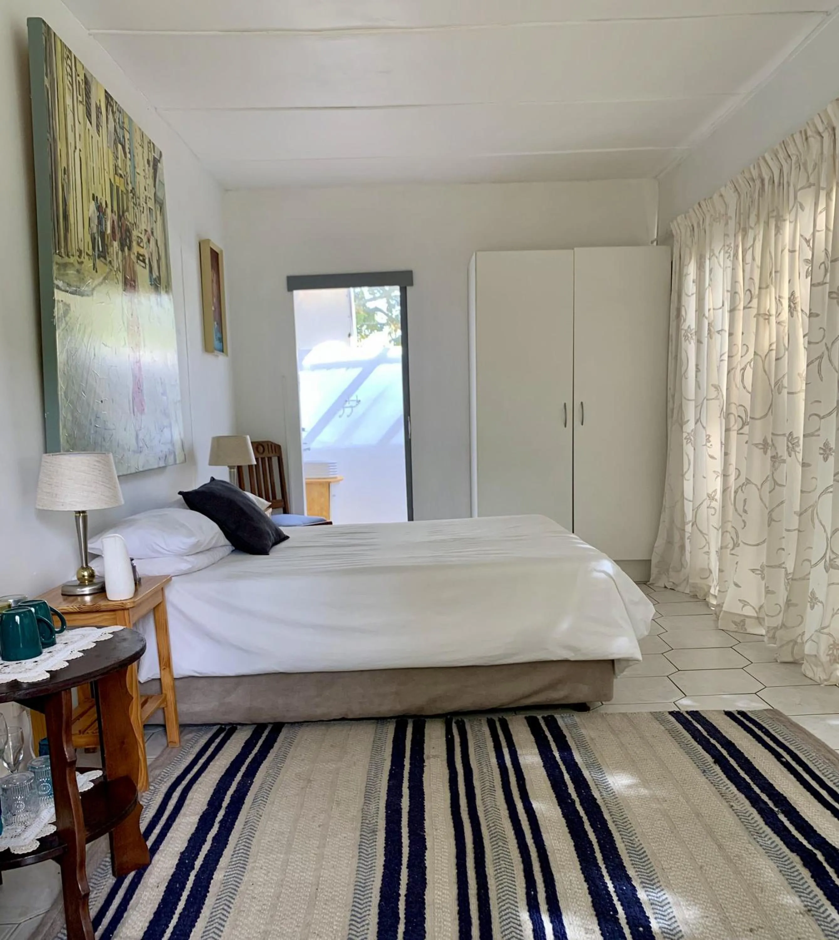 Bed in The Little Hideaway Guesthouse