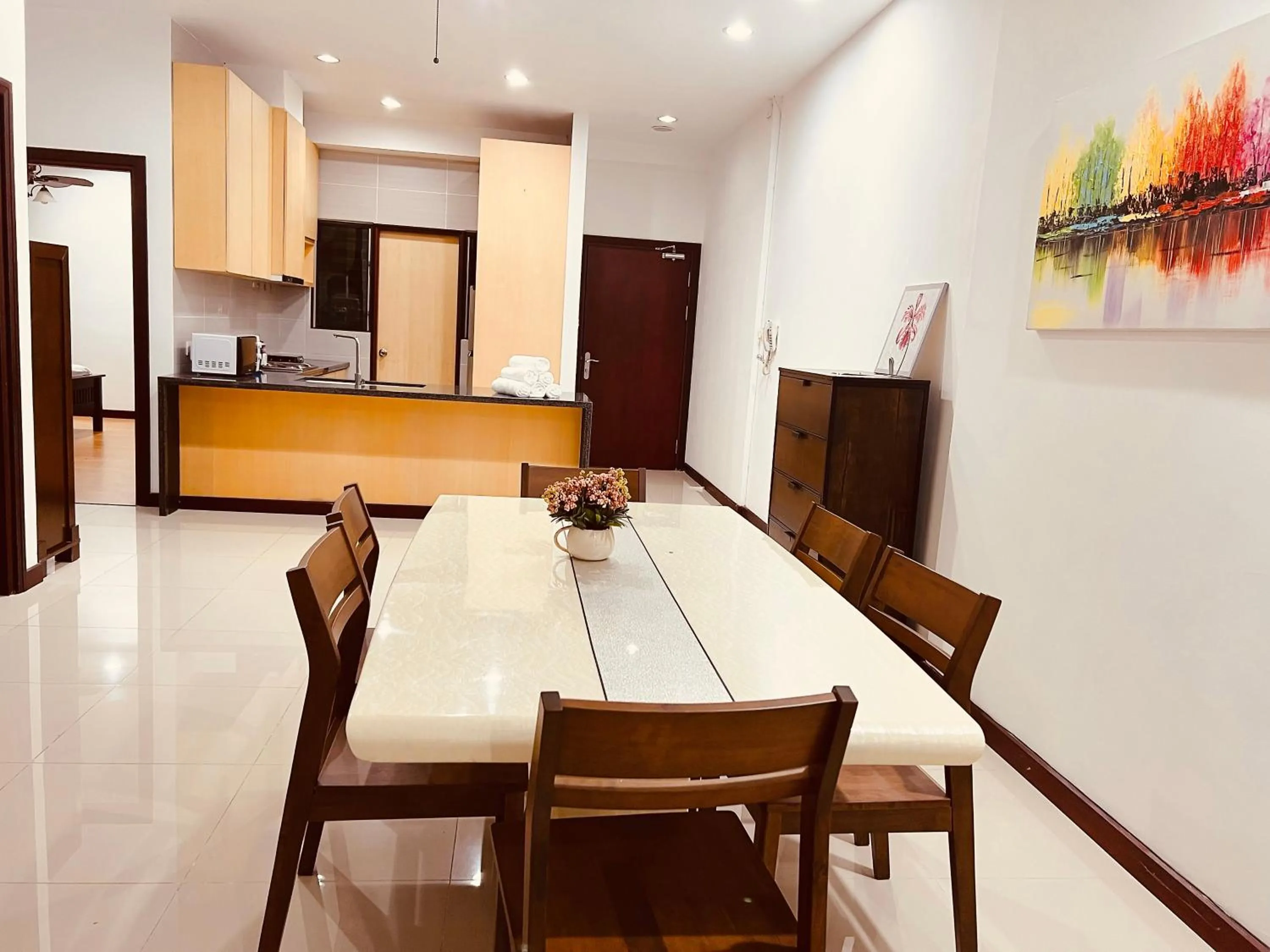 Kitchen or kitchenette in Imperial Grand Suite Apartment Kuching